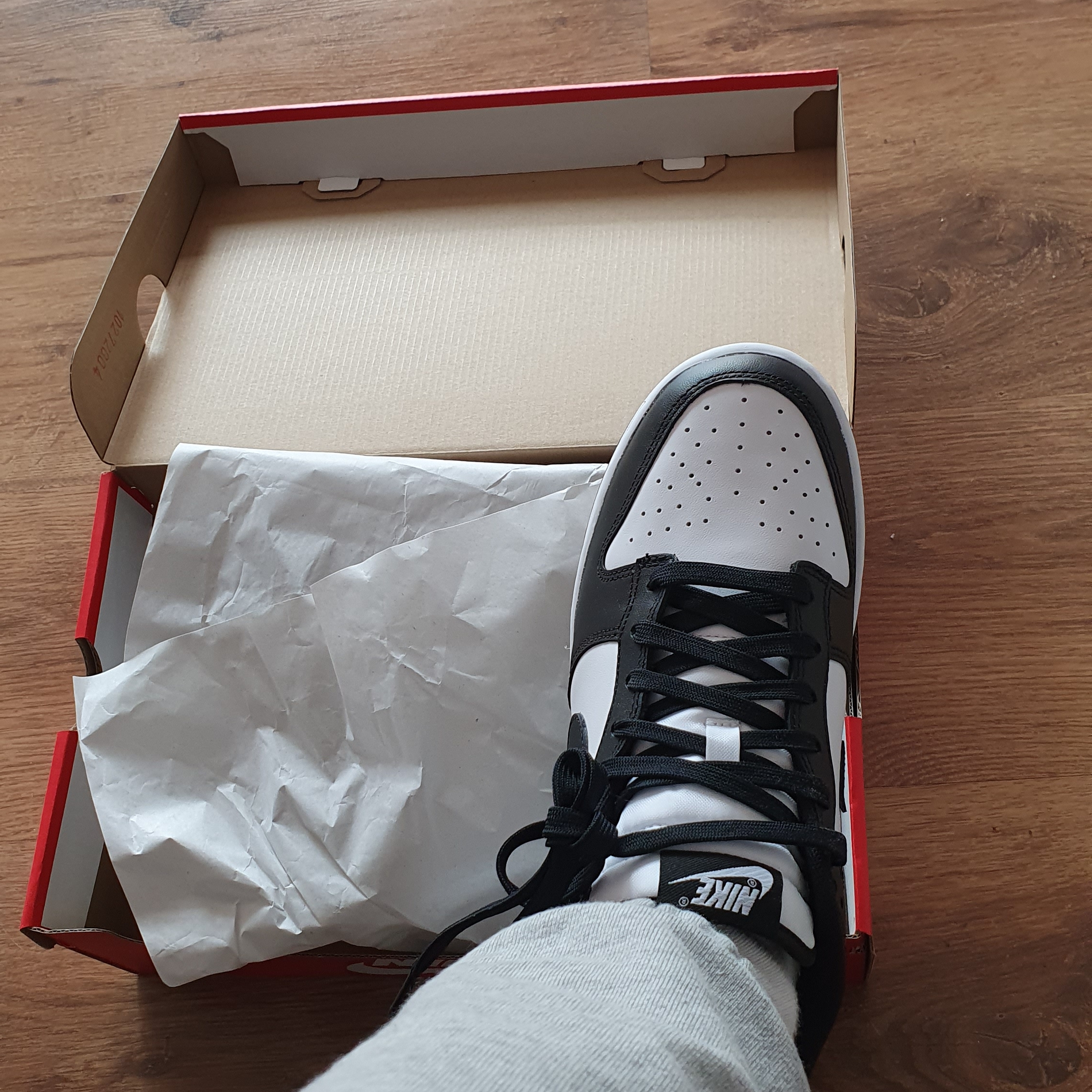 Nike Dunk Low Retro Black 착용 스타일 - 3