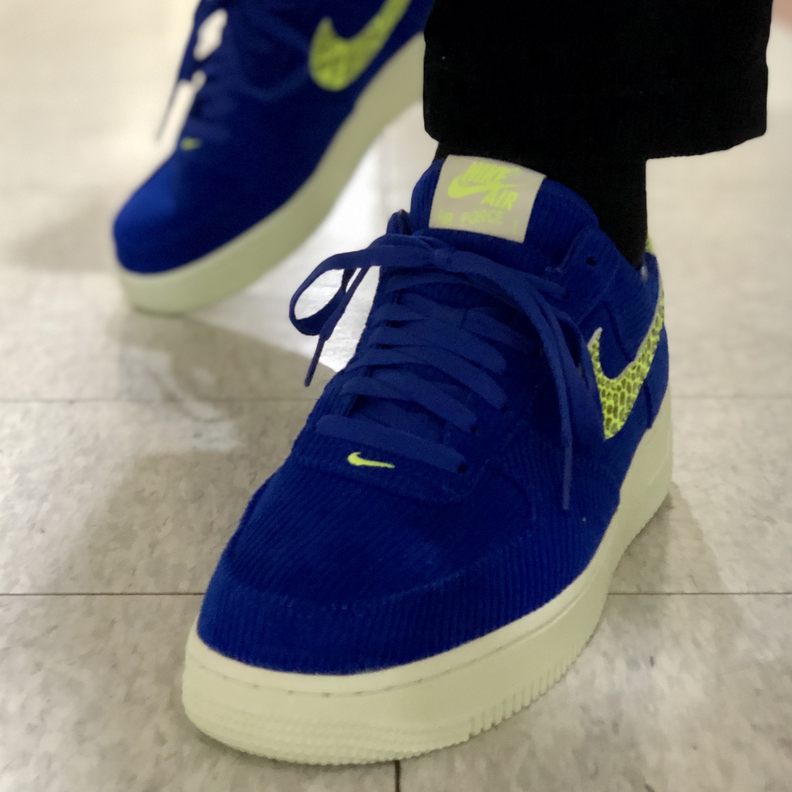 (W) Nike x Olivia Kim Air Force 1 Low No Cover 착용 스타일 - 2