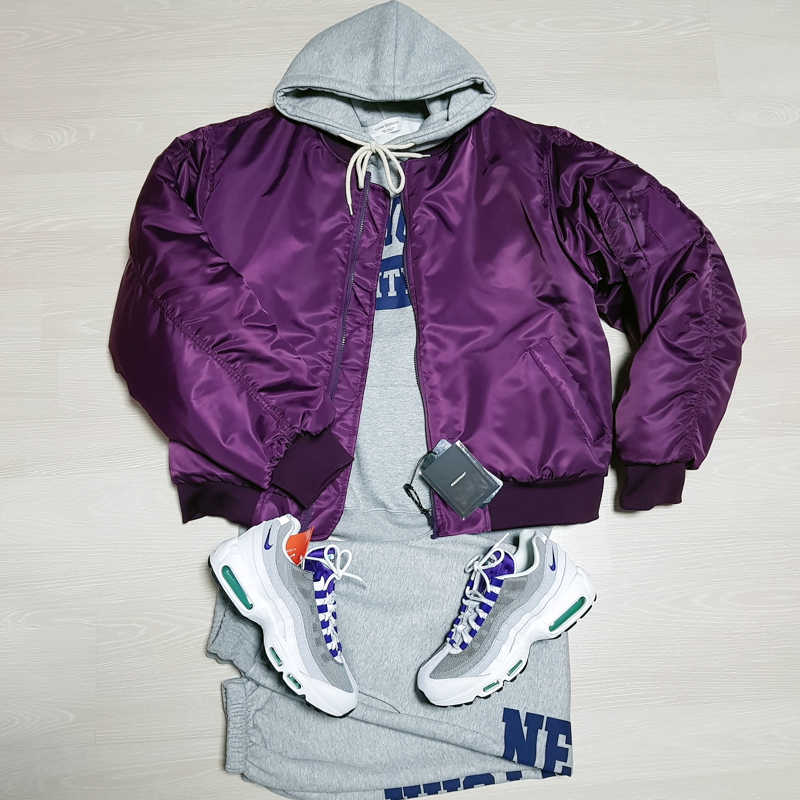 Nike Air Max 95 Grape Snakeskin 착용 스타일