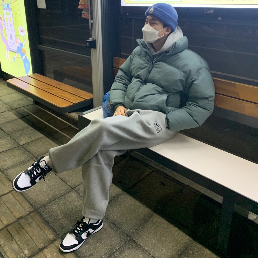 Nike Dunk Low Retro Black, Nike x Stussy NRG BR Fleece Pants Grey 착용 스타일