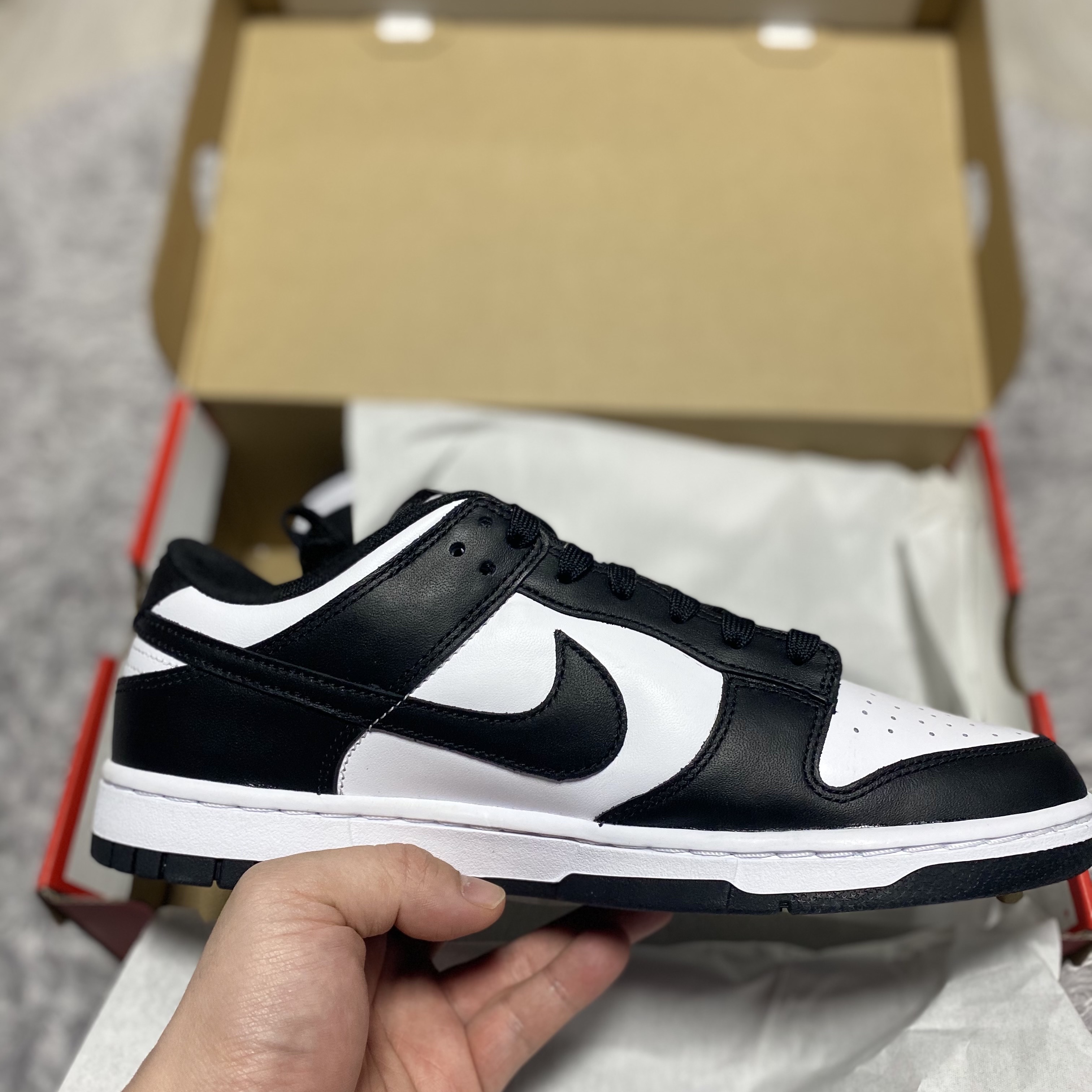 Nike Dunk Low Retro Black 착용 스타일 - 2