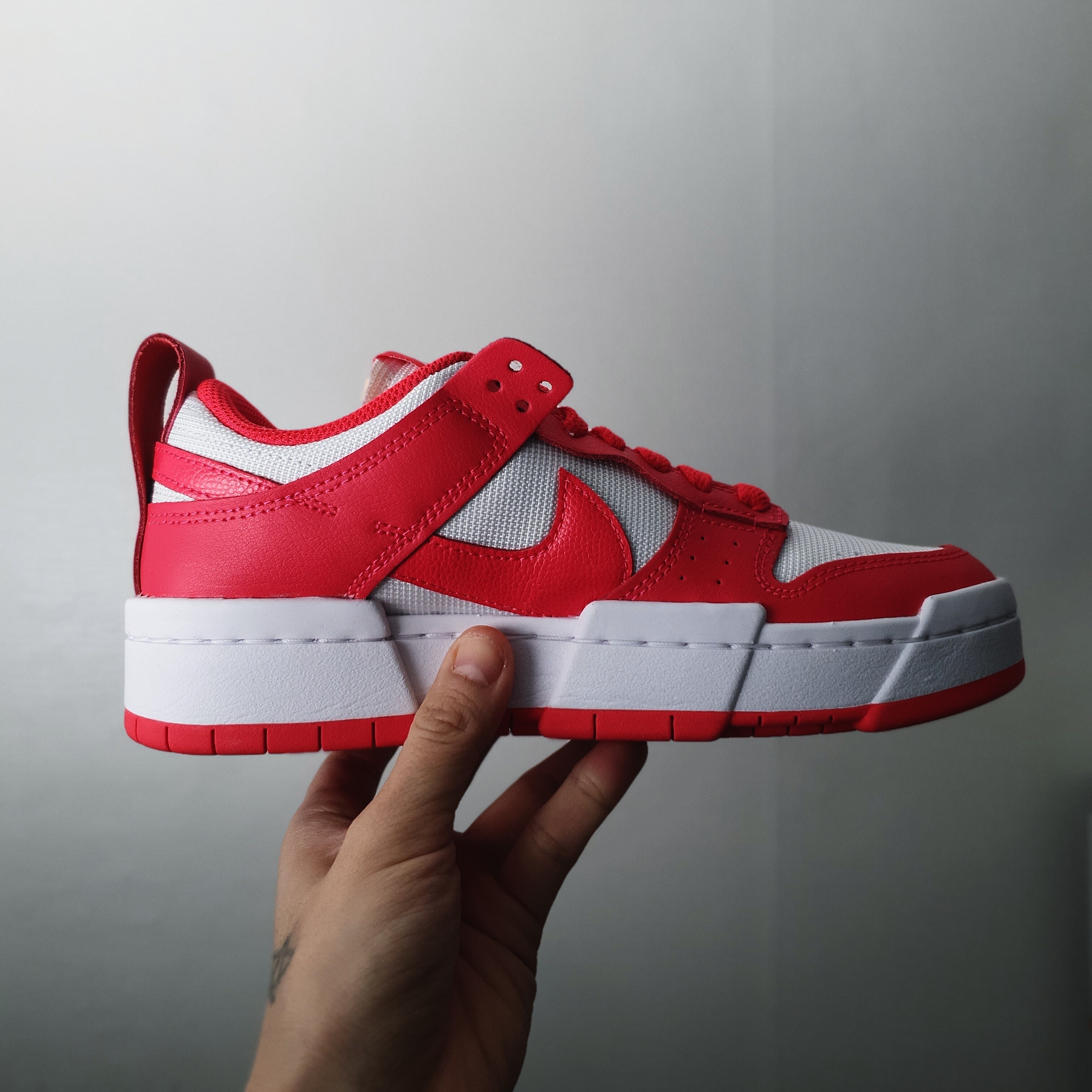 (W) Nike Dunk Low Disrupt Siren Red 착용 스타일 - 1