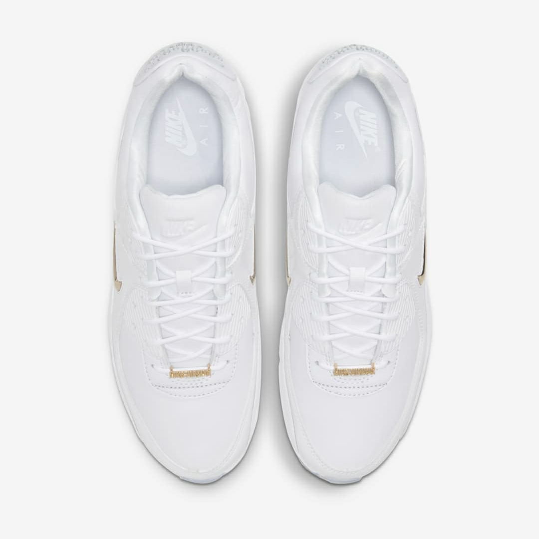 Nike Air Max 90 Pirate Radio White Gold 착용 스타일 - 5