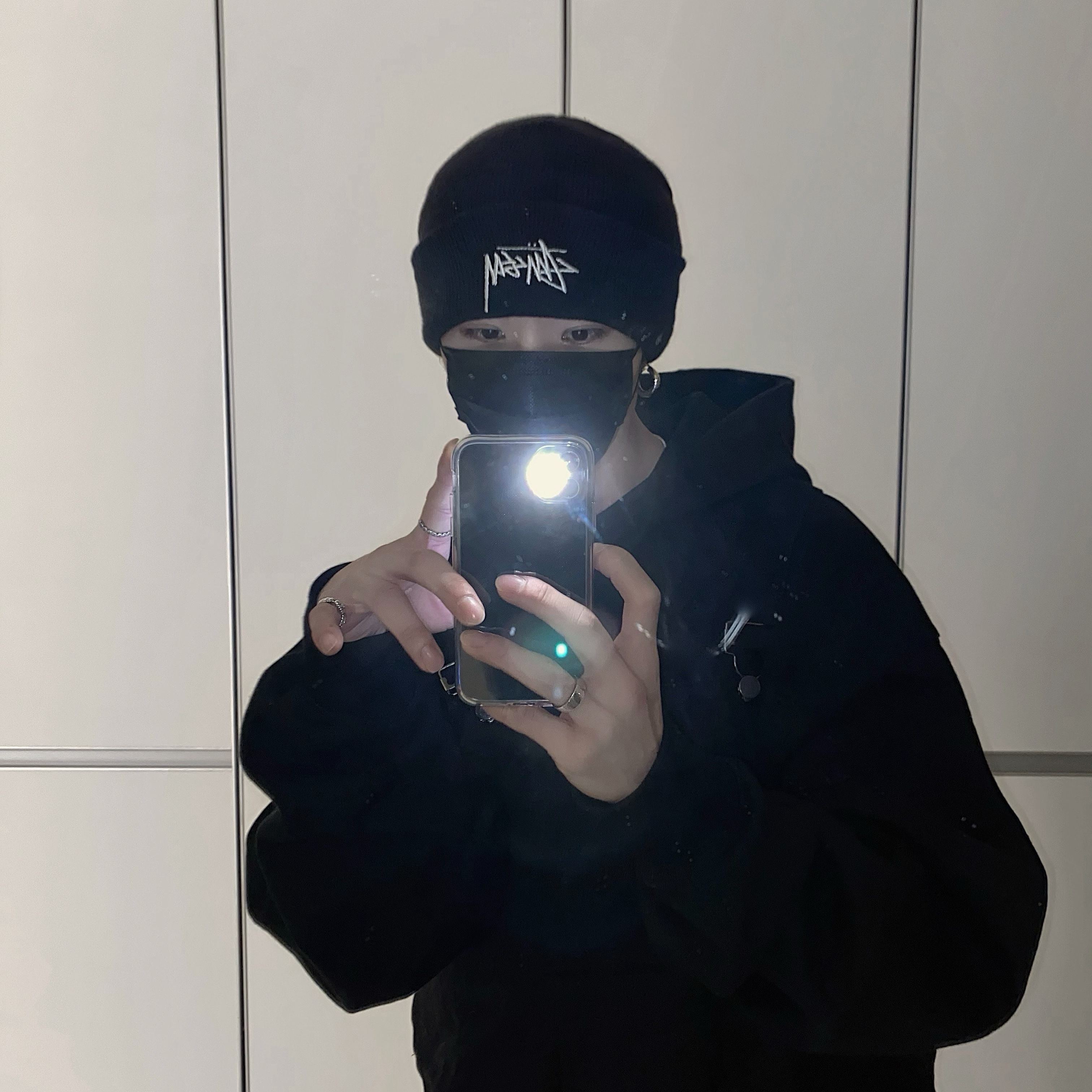 Nike x Stussy Cuff Beanie Black 착용 스타일