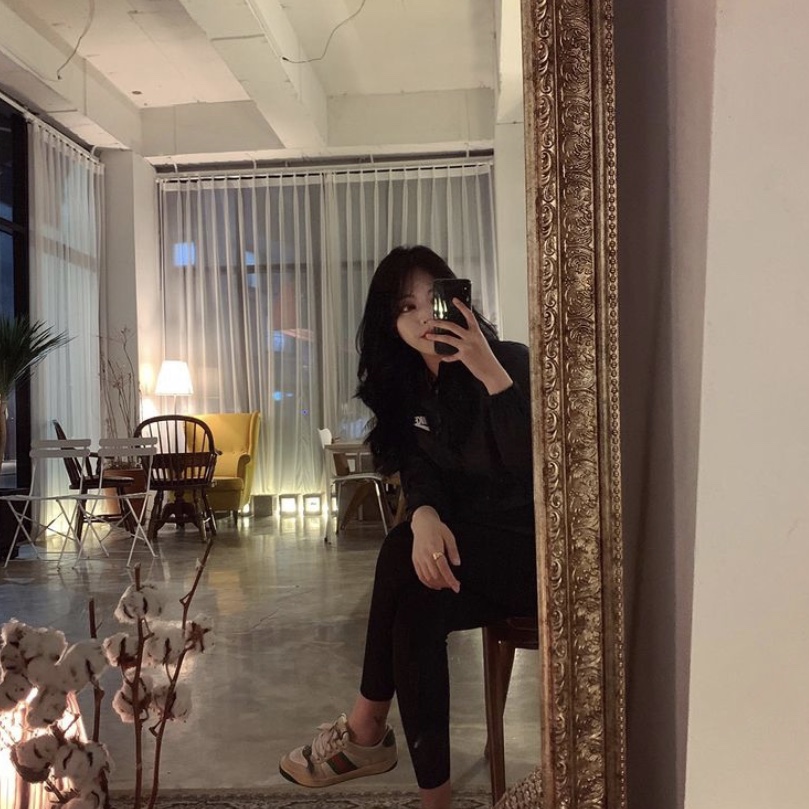 Gucci Screener GG Canvas Distressed Sneakers 착용 스타일