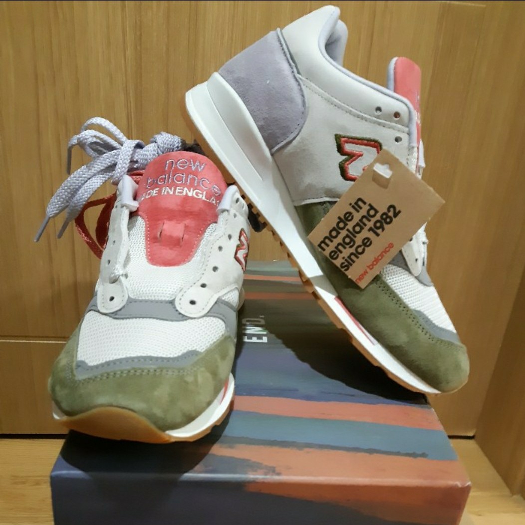New Balance x END. 1500 Made in UK Rainbow Eucalyptus 착용 스타일
