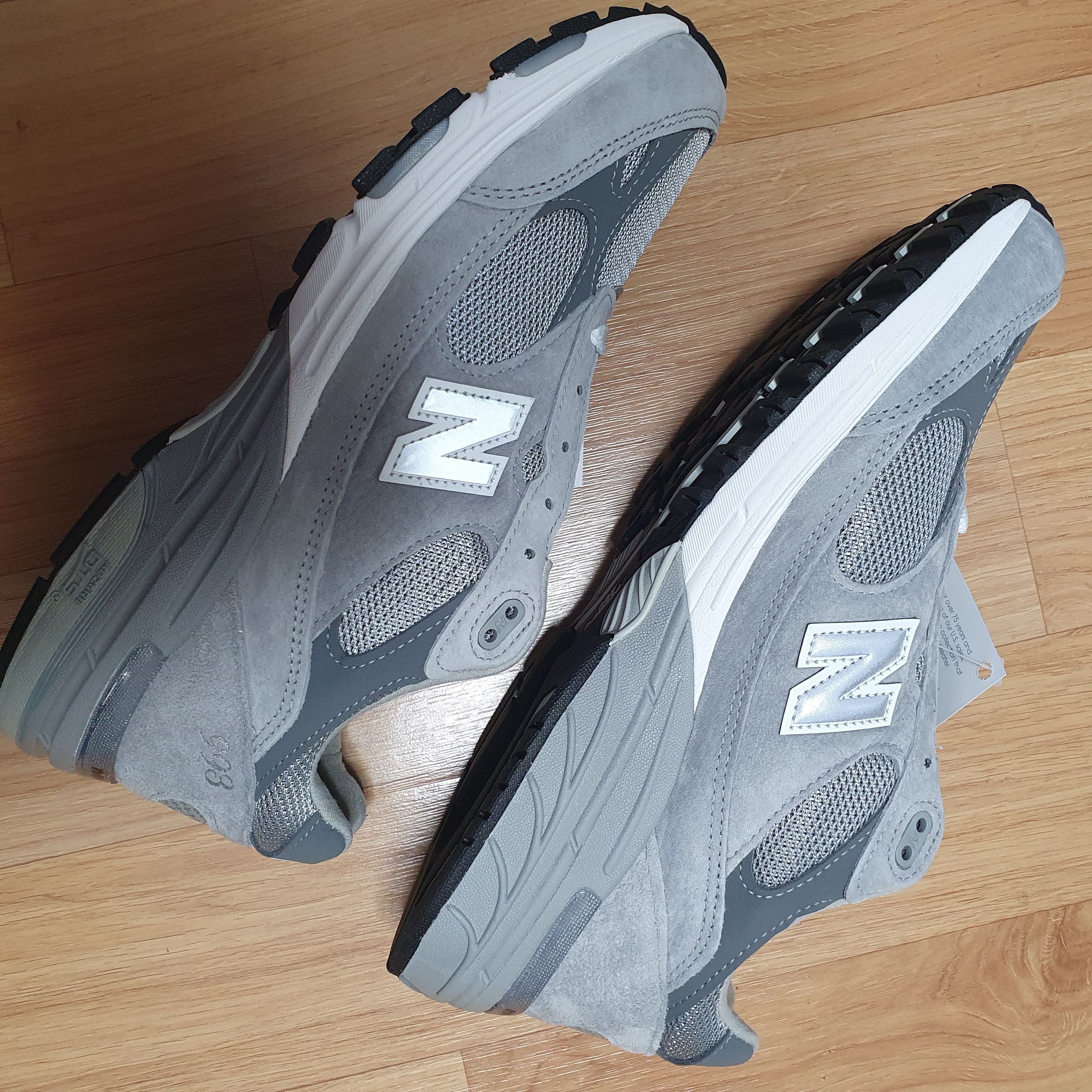 New Balance 993 Made in USA Grey - 2E Wide 착용 스타일