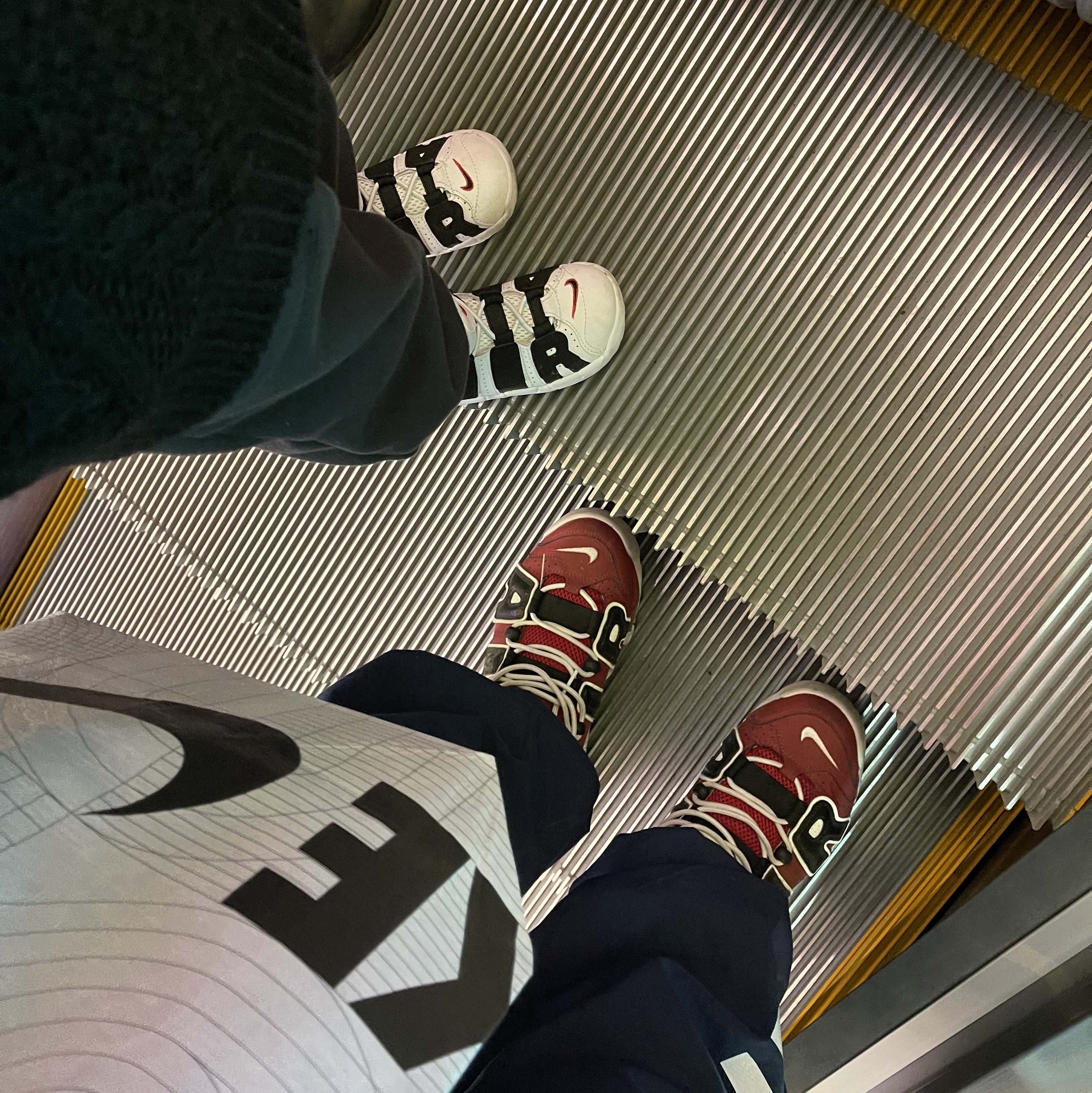 Nike Air More Uptempo 96 Bulls 2017 착용 스타일