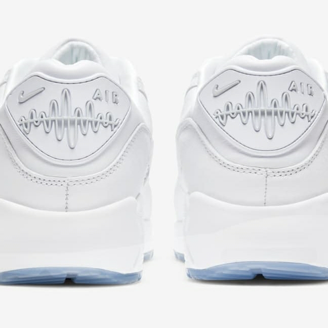 Nike Air Max 90 Pirate Radio White Gold 착용 스타일 - 4