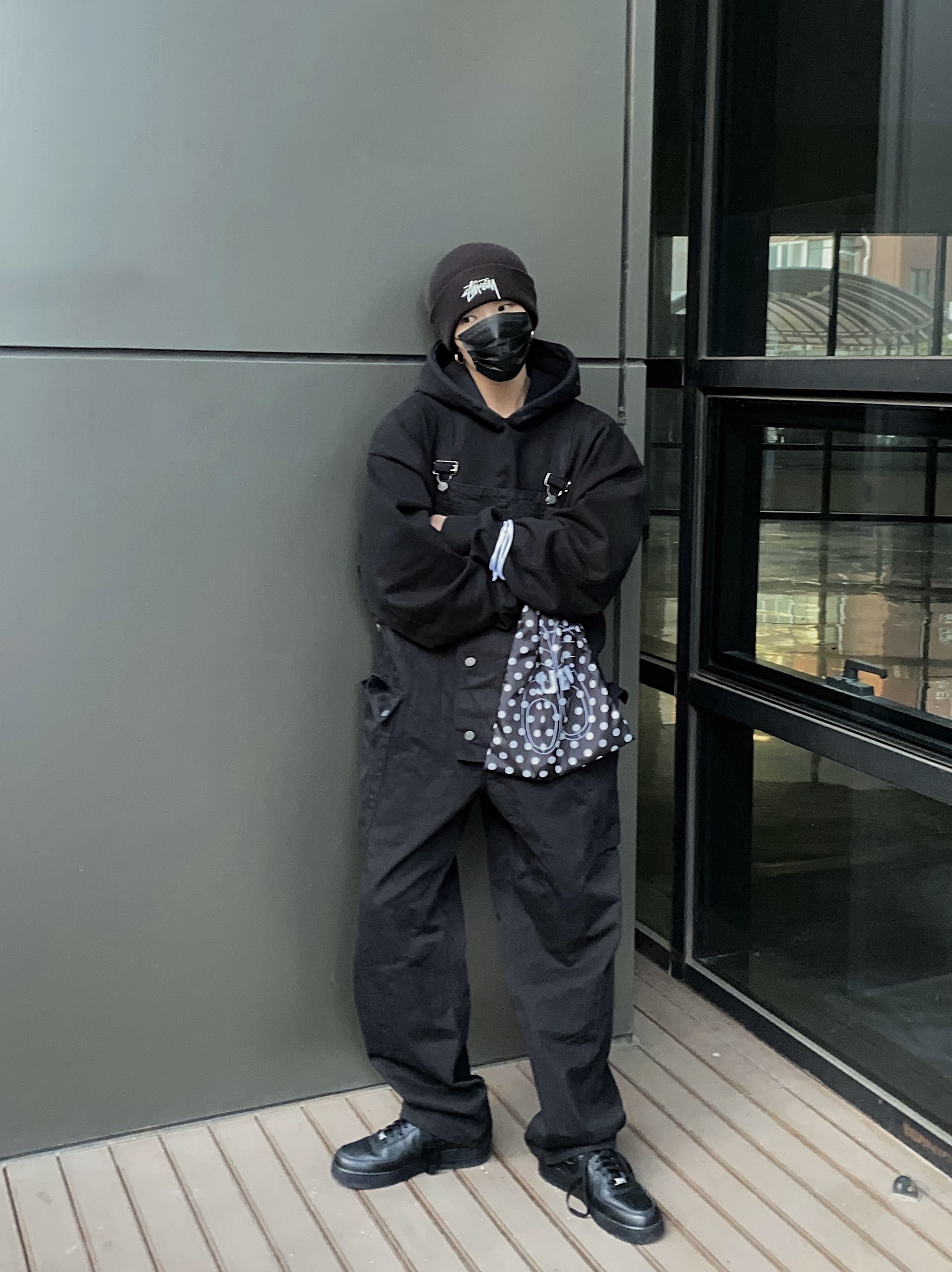 Nike Air Force 1 '07 Low Triple Black, Nike x Stussy Cuff Beanie Black 착용 스타일