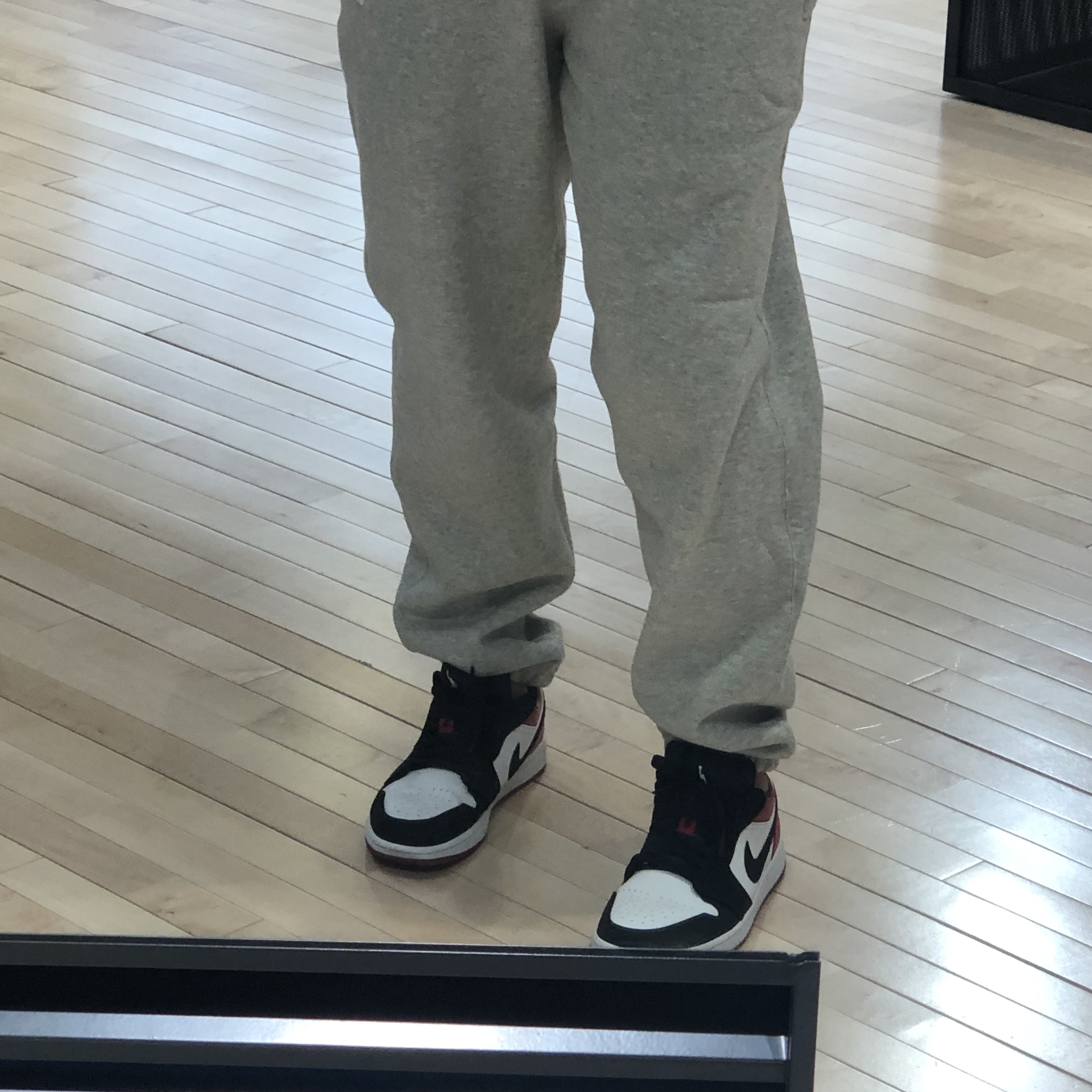 Jordan 1 Low Black Toe 착용 스타일