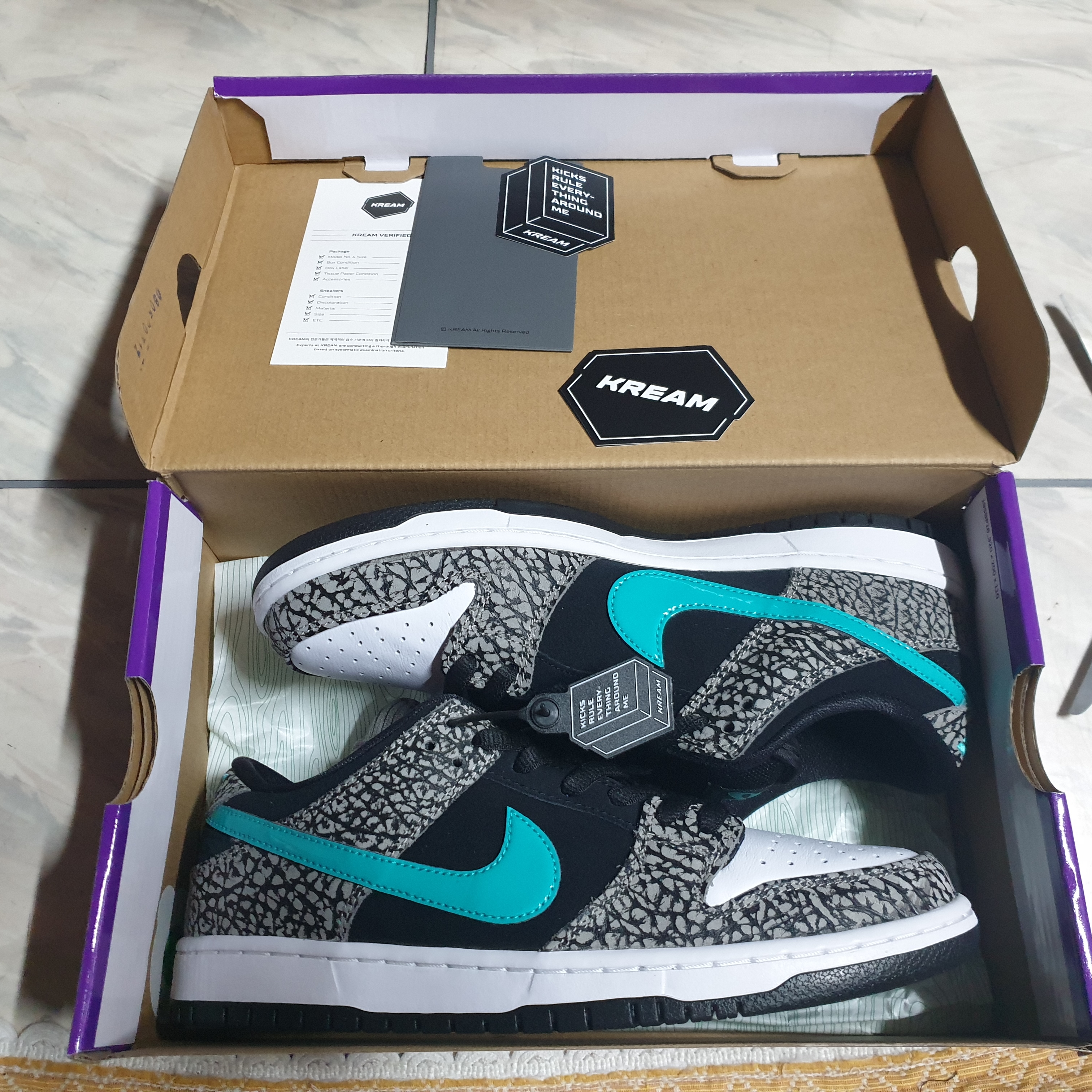 Nike SB Dunk Low Pro Clear Jade 착용 스타일