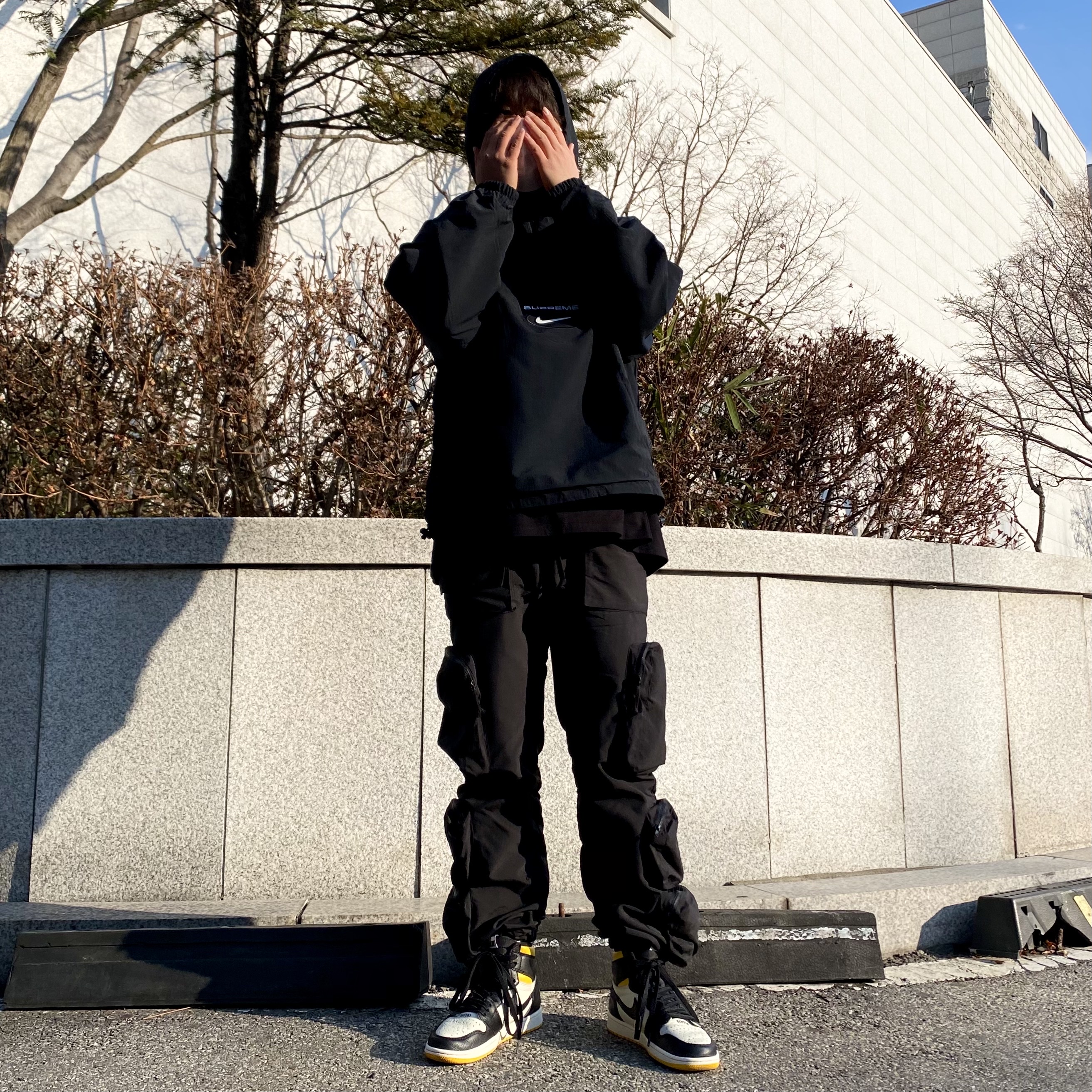 Jordan 1 Retro High Not for Resale Varsity Maize, Supreme x Nike Jewel Reversible Ripstop Anorak Black - 20FW 착용 스타일 - 1