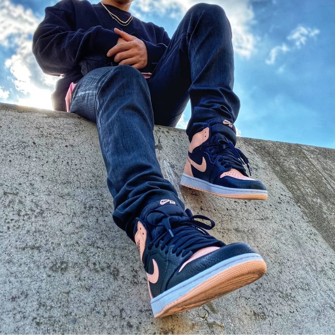 Jordan 1 Retro High OG Crimson Tint 착용 스타일 - 2