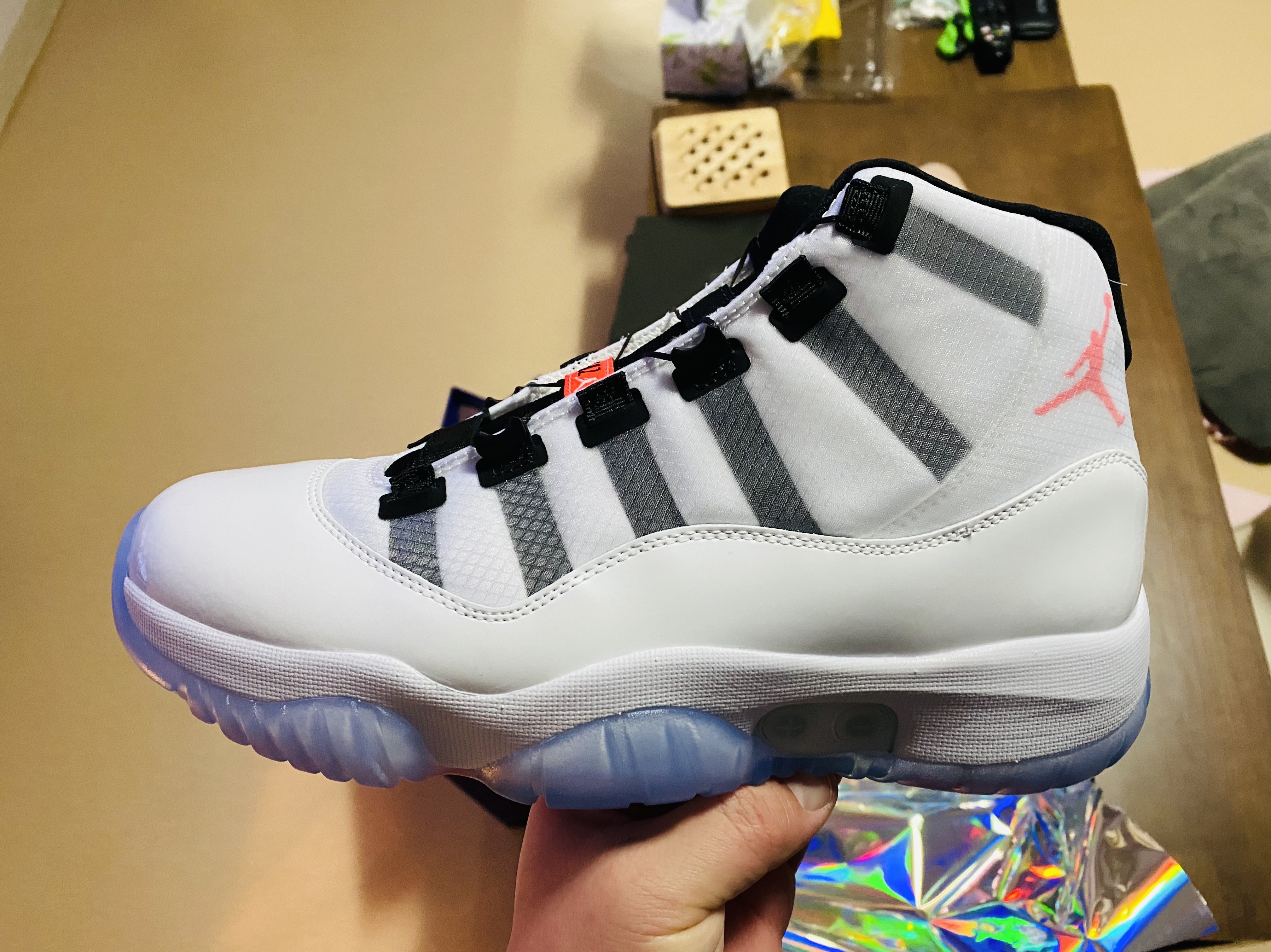 Jordan 11 Adapt (KR Charger) 착용 스타일