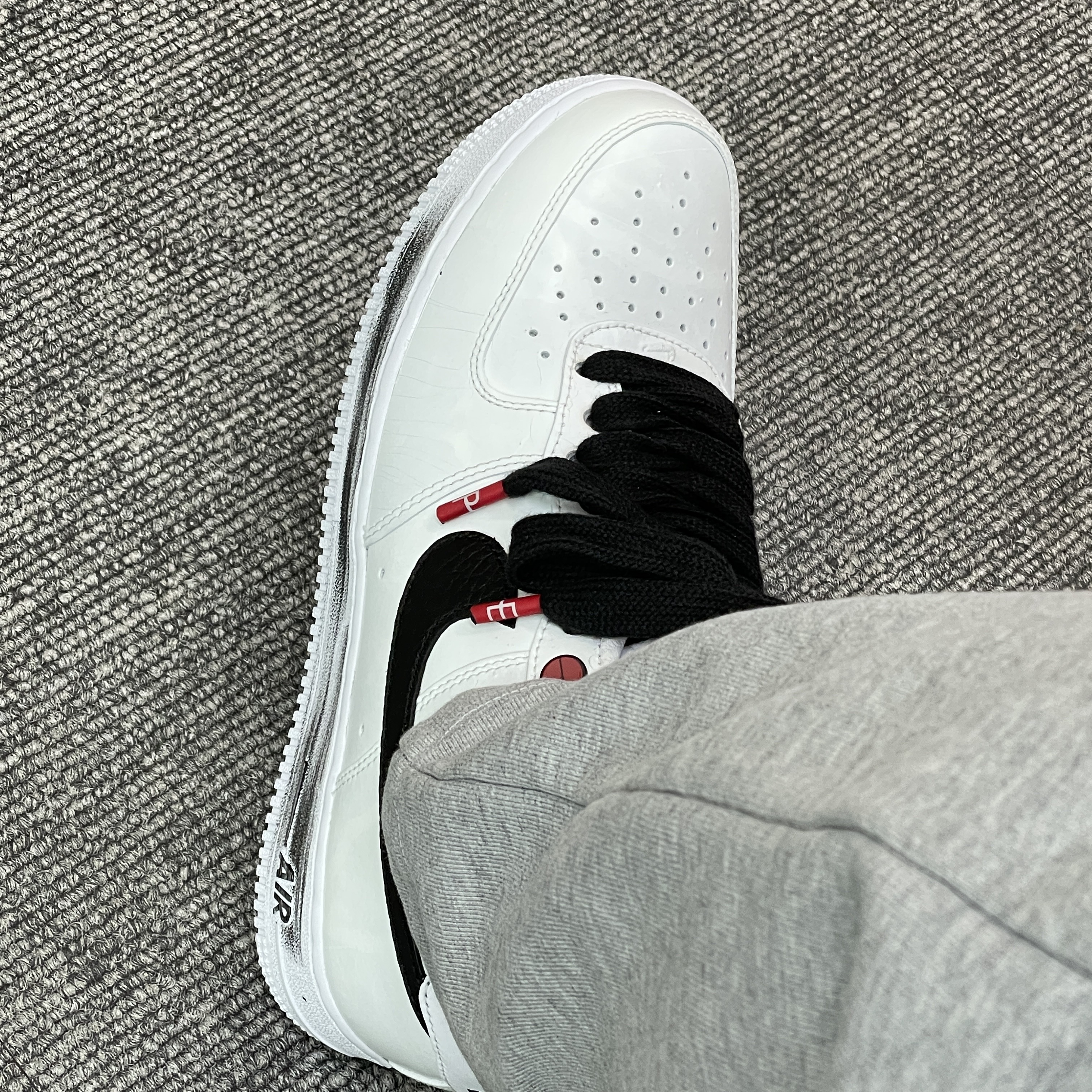 Nike x Peaceminusone Air Force 1 Low Para-Noise 2.0 착용 스타일 - 2