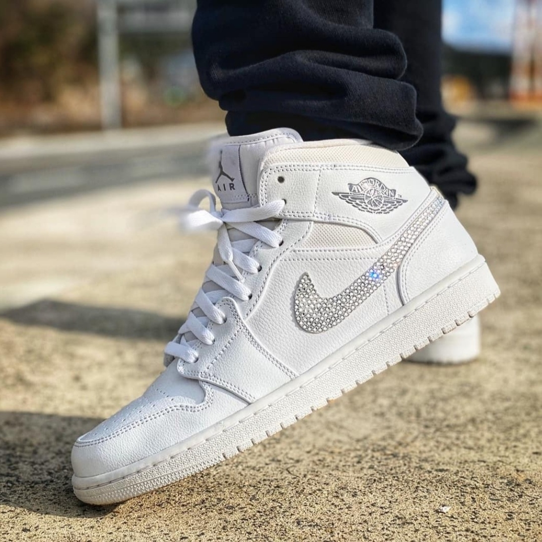 Jordan 1 Mid Triple White 착용 스타일 - 2