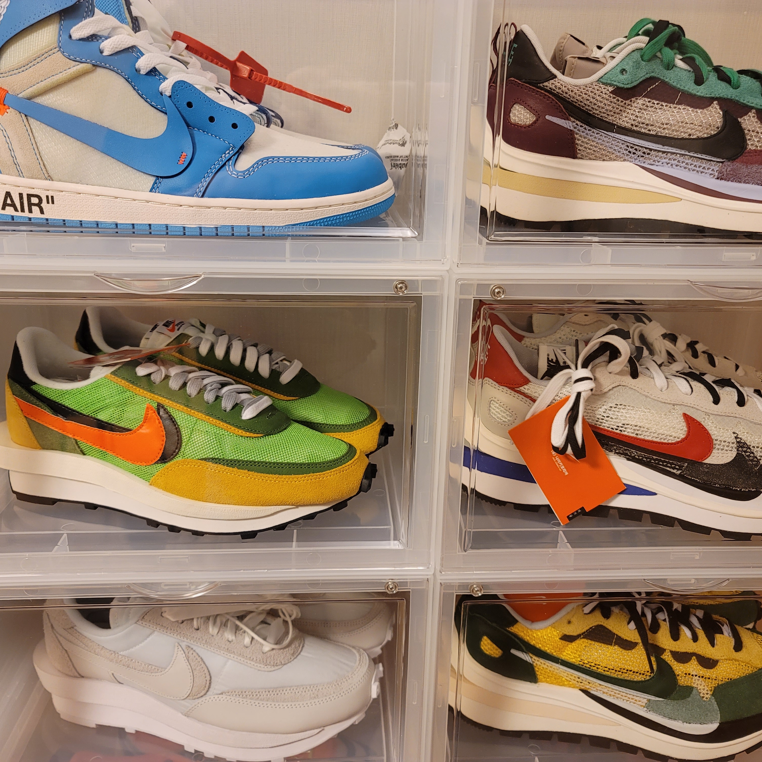 Nike x Sacai VaporWaffle Tour Yellow & Gorge Green Sail, Nike x Sacai VaporWaffle String & Black Villain Red 착용 스타일 - 3
