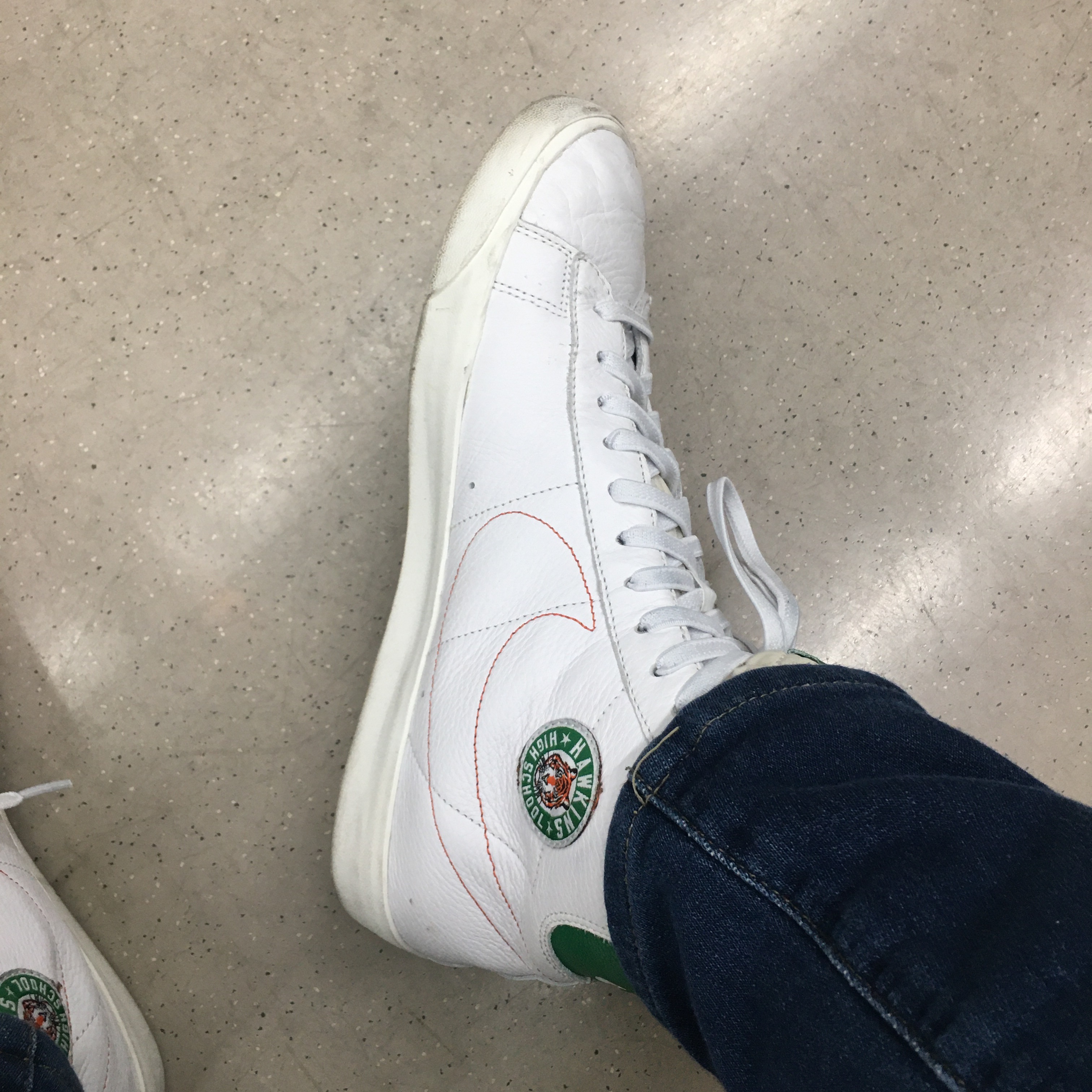 Nike x Stranger Things Blazer Mid Hawkins High School 착용 스타일 - 4
