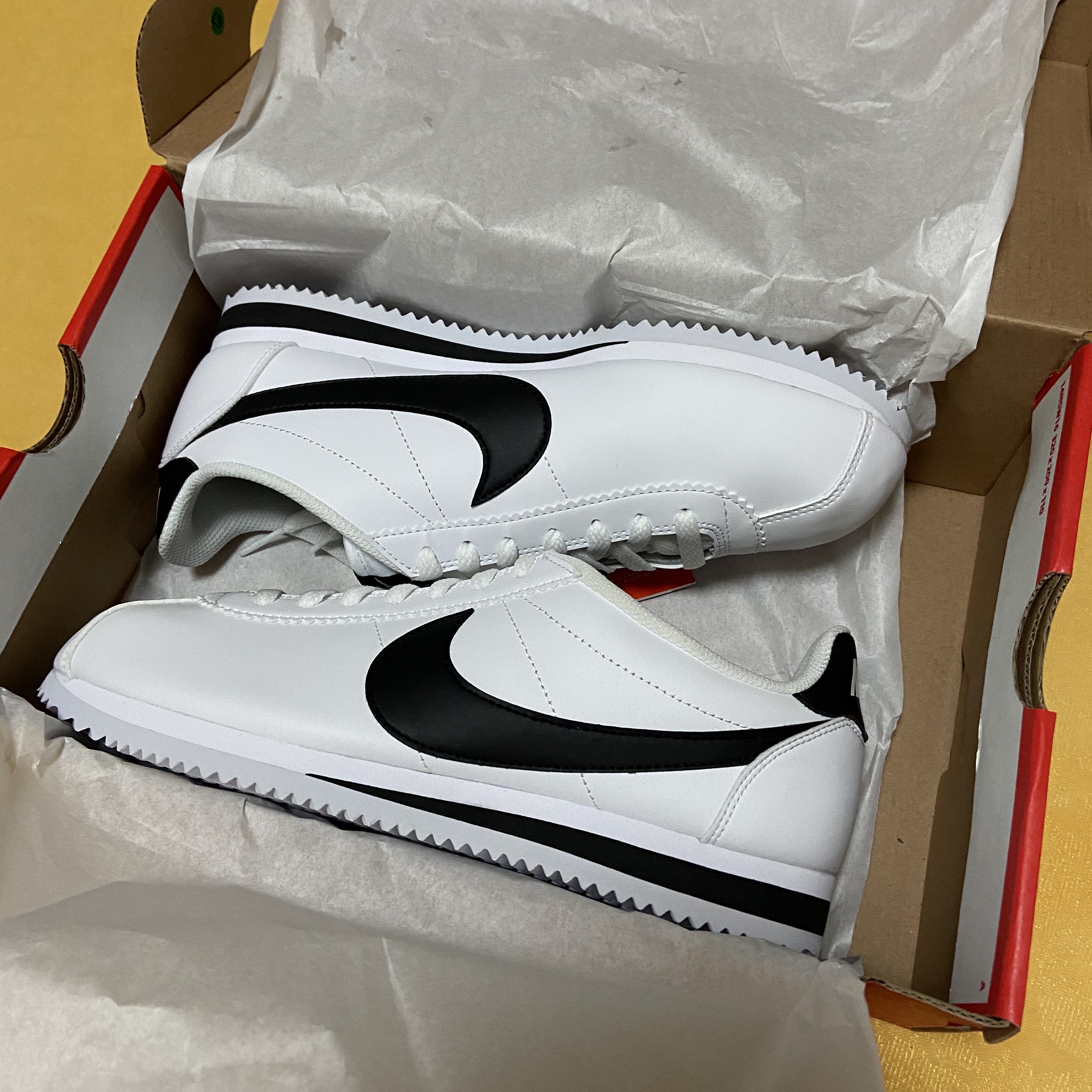 Nike Classic Cortez Forrest Gump 2018 착용 스타일 - 2