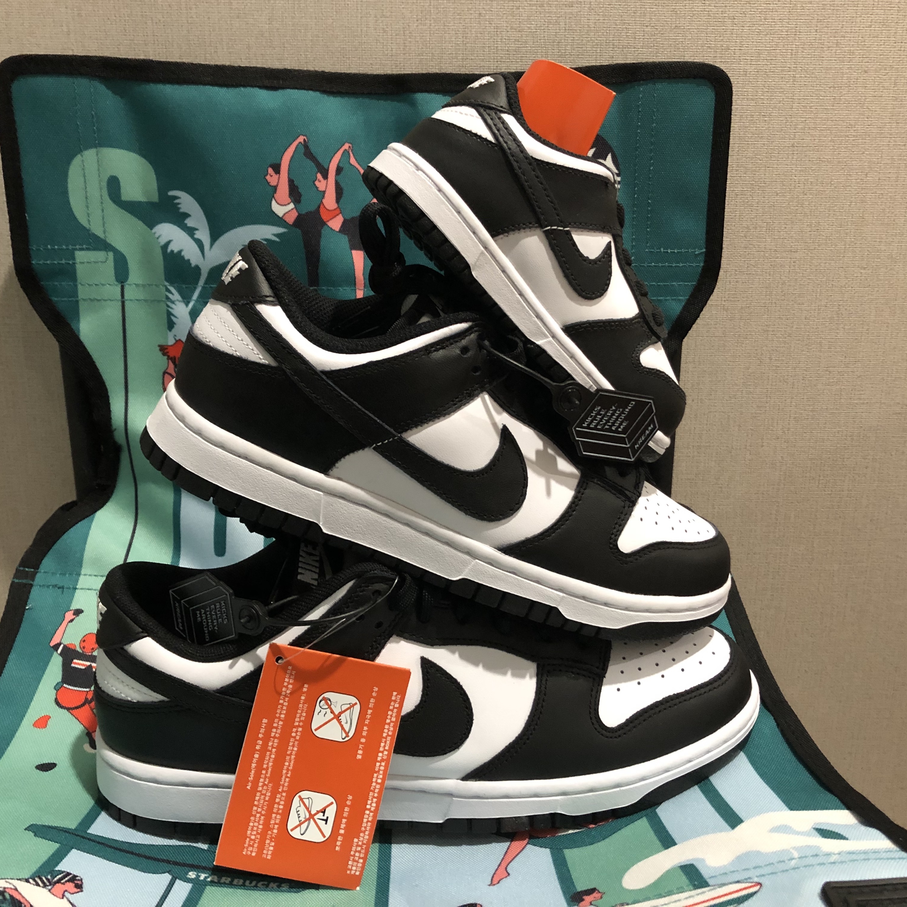 Nike Dunk Low Retro Black, (W) Nike Dunk Low Black 착용 스타일 - 2