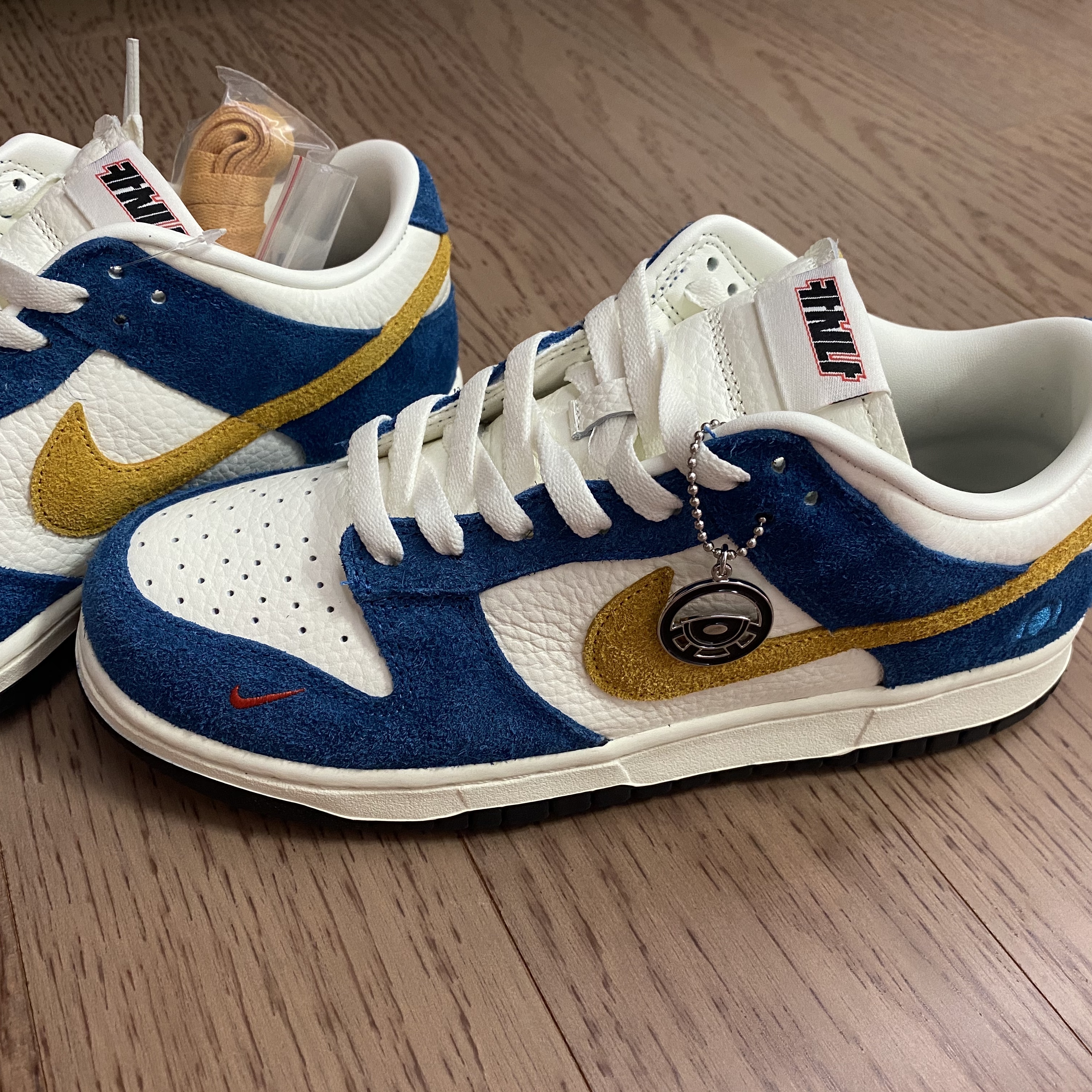 Nike x Kasina Dunk Low 80's Bus 착용 스타일