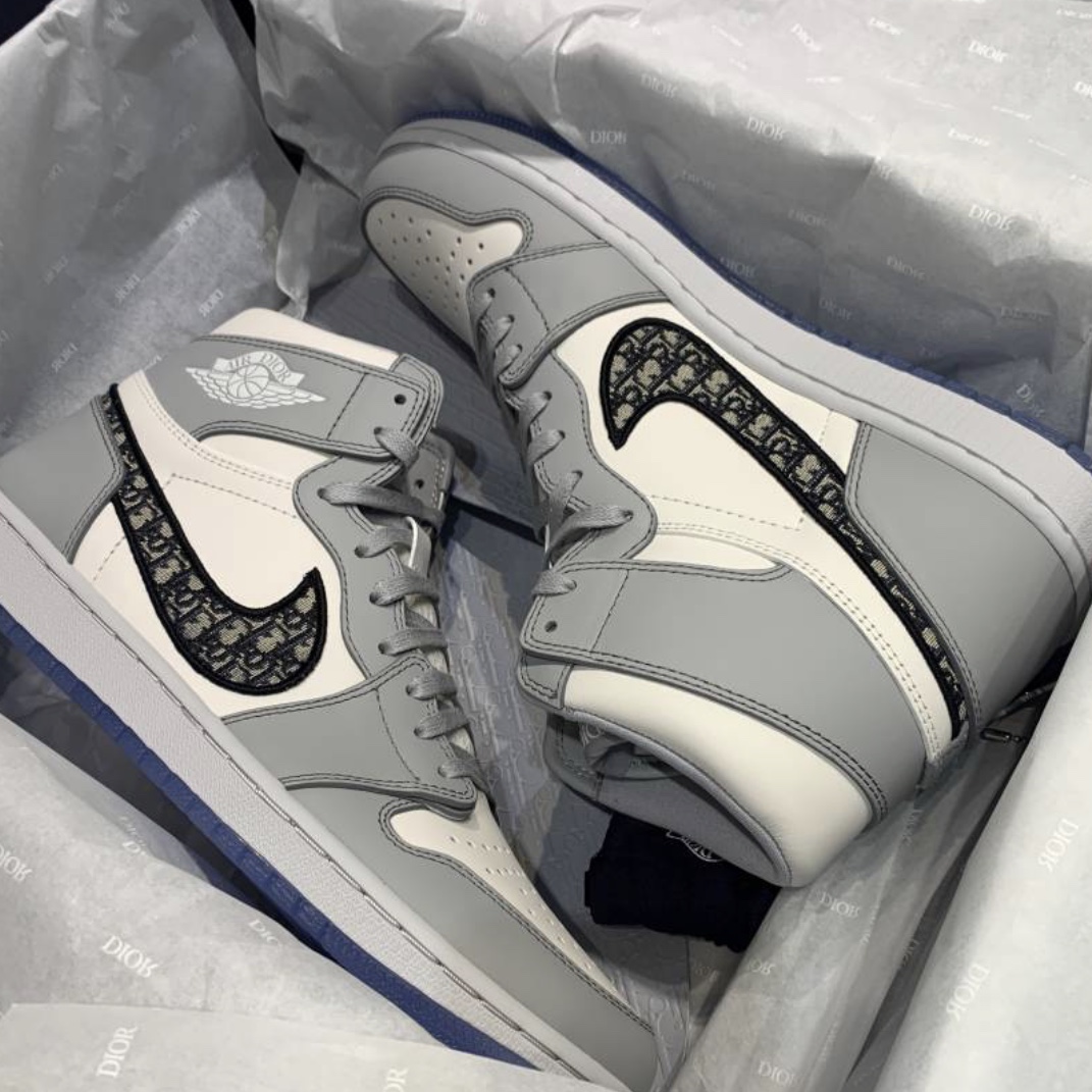 Jordan 1 x Dior High OG 착용 스타일
