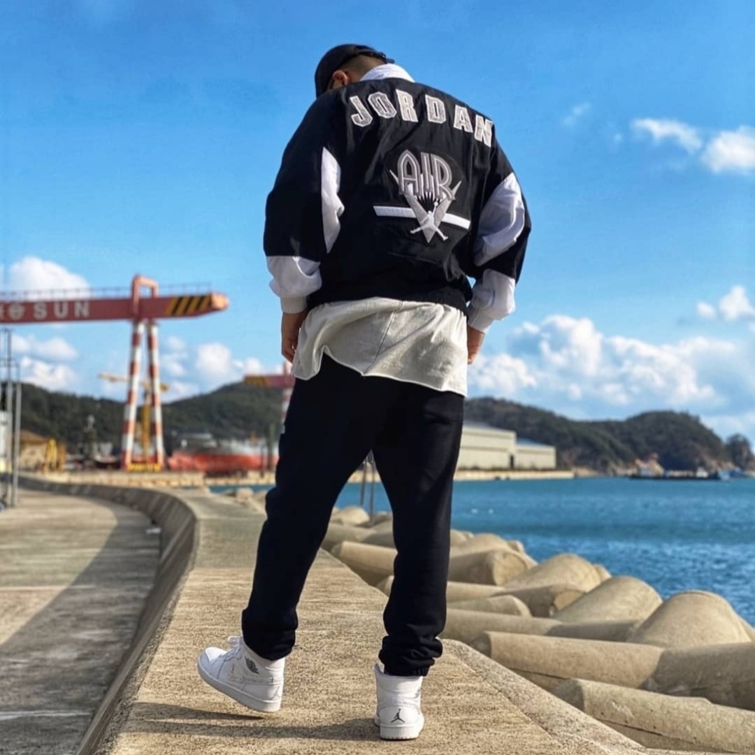 Jordan 1 Mid Triple White 착용 스타일 - 1