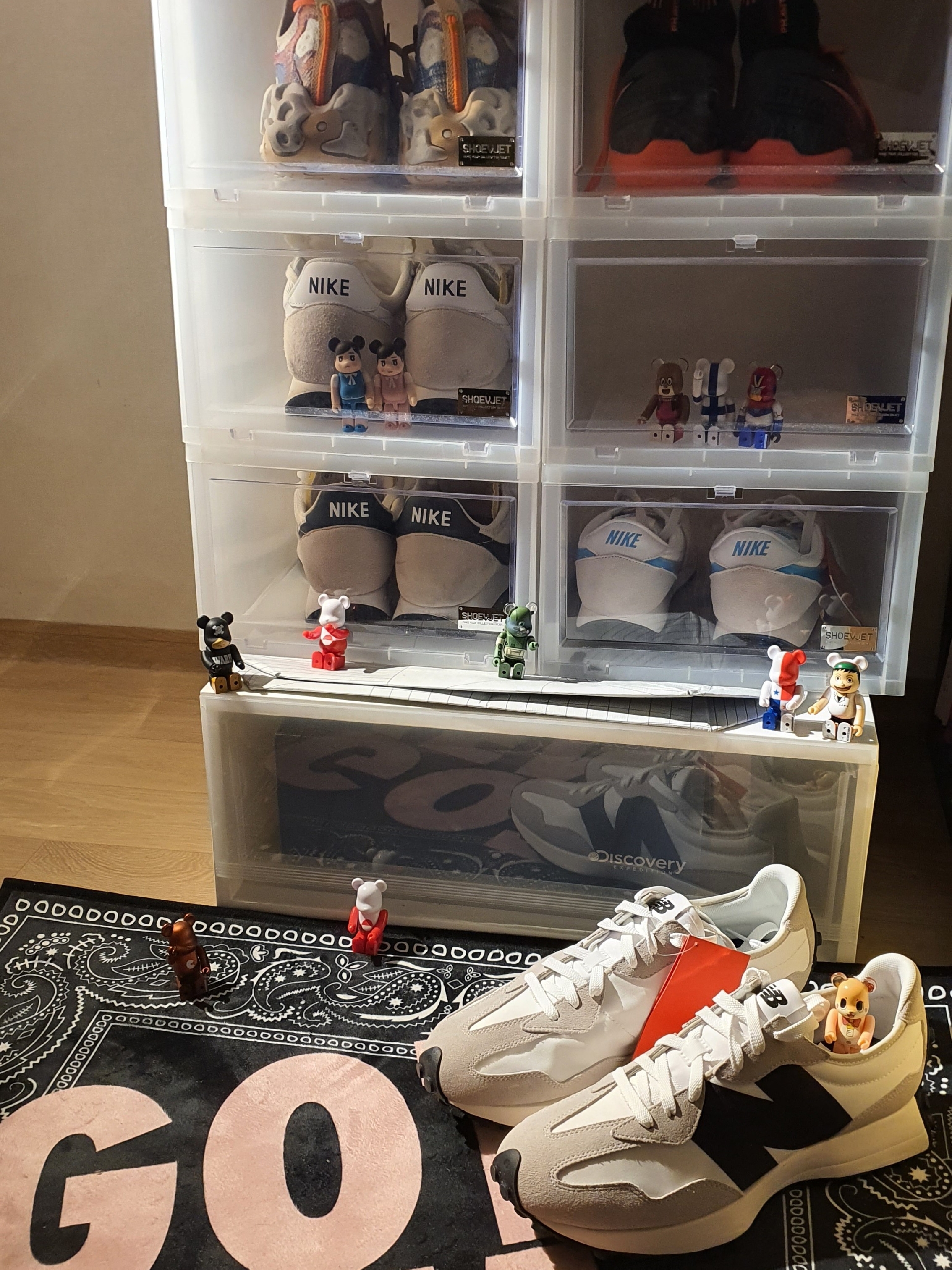 New Balance 327 White Black, Nike ISPA Overreact Flyknit Light Bone 착용 스타일