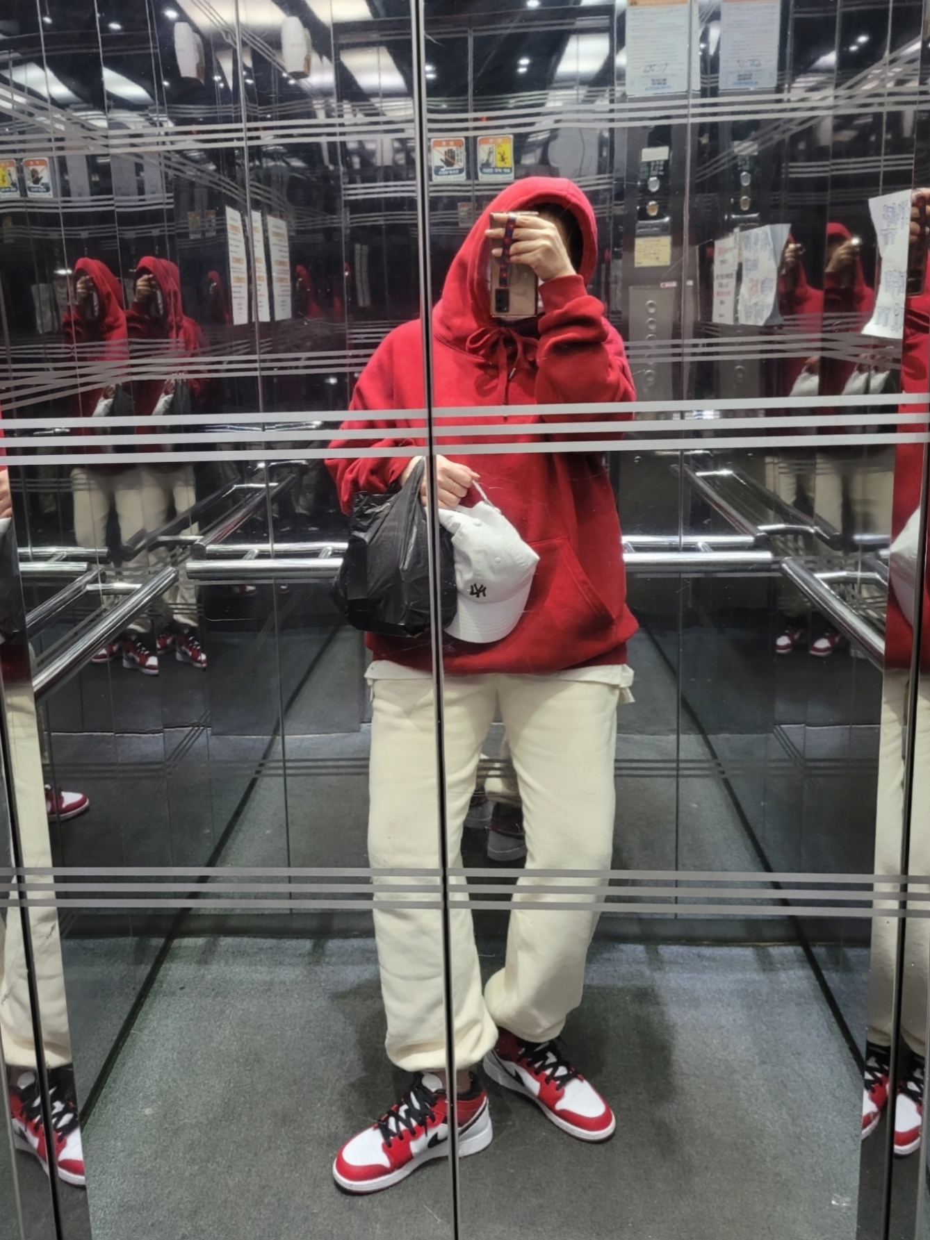 (GS) Jordan 1 Mid White Gym Red Black 착용 스타일 - 1