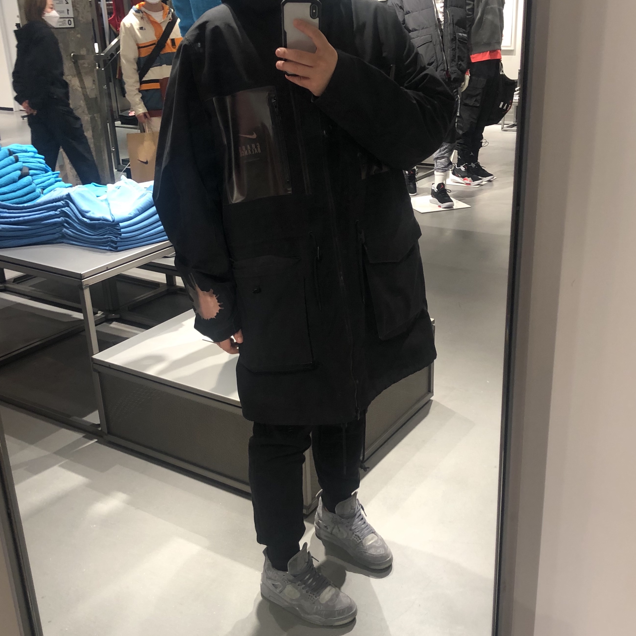 Jordan 4 x Kaws Retro Cool Grey, Nike x Undercover Fishtail Parka Black - US/EU 착용 스타일