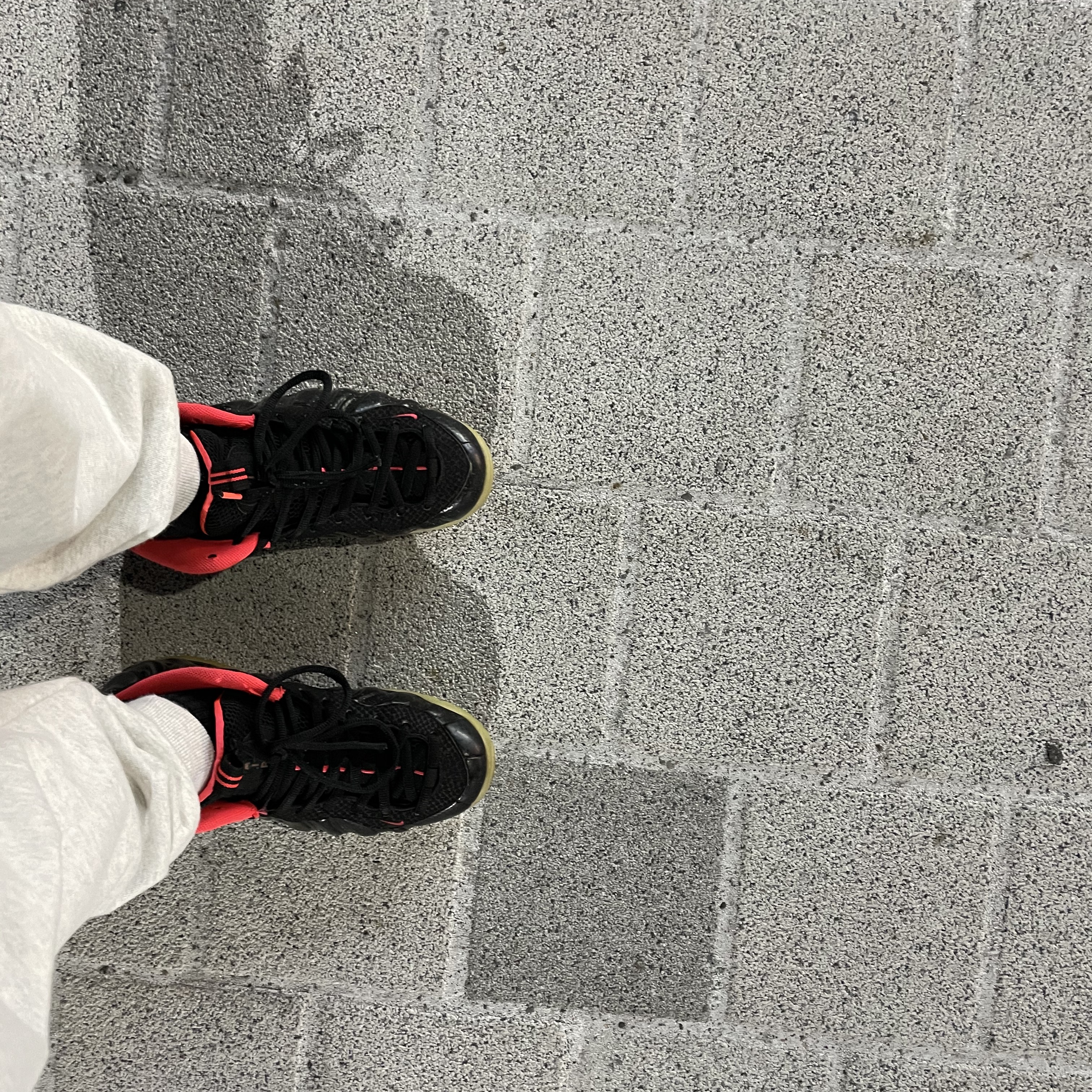 Nike Air Foamposite Pro Yeezy 착용 스타일