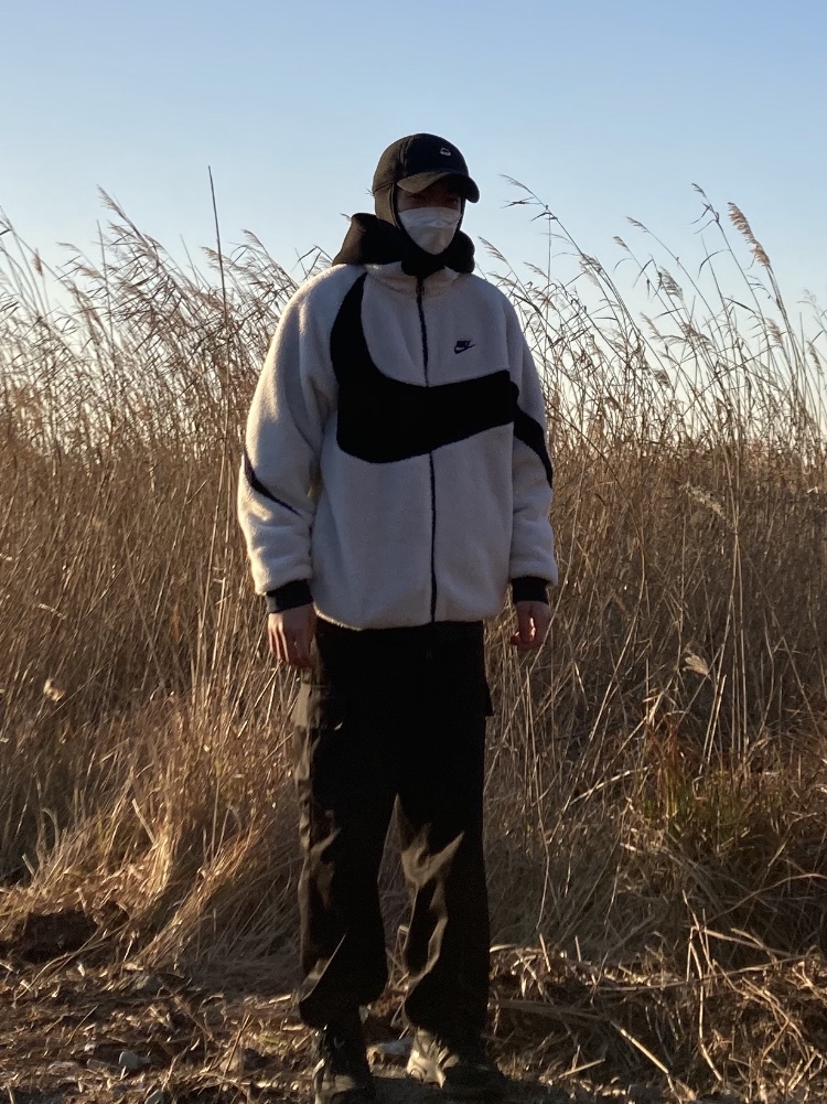 Nike Big Swoosh Full Zip Jacket White Navy, New Balance 990v4 Made in USA Black - D Standard 착용 스타일