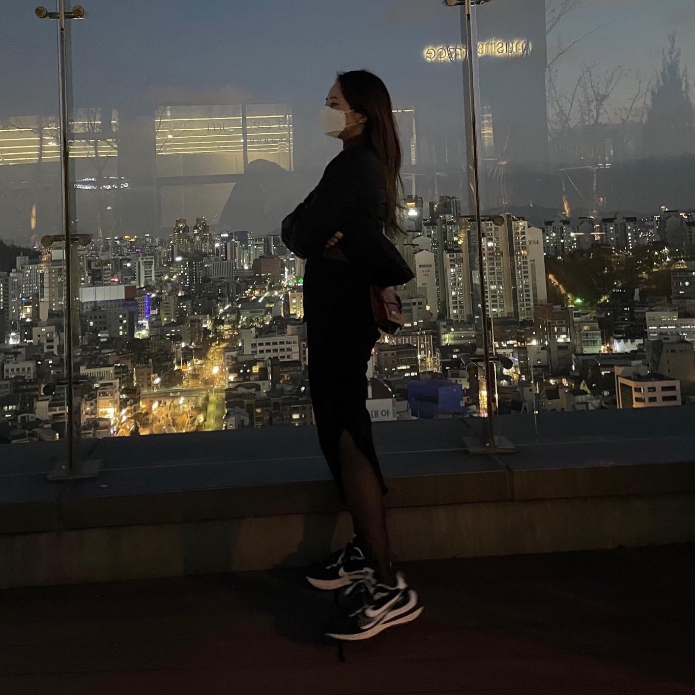 Nike x Sacai VaporWaffle Black White 착용 스타일 - 2