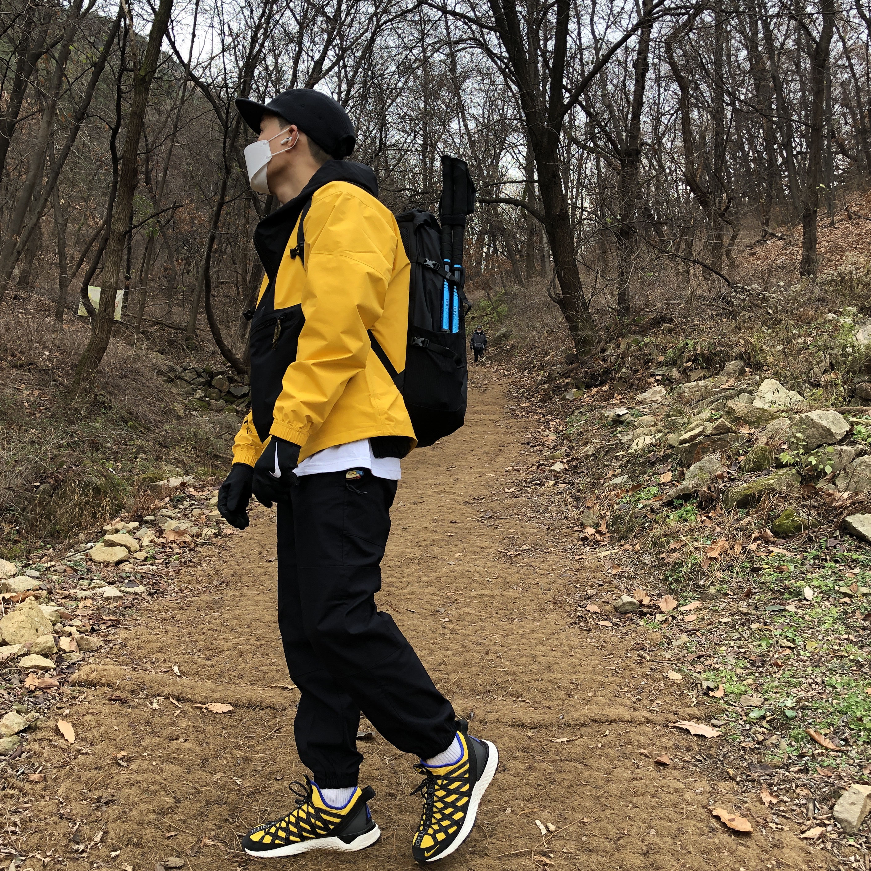 Nike ACG React Terra Gobe Amarillo 착용 스타일 - 1