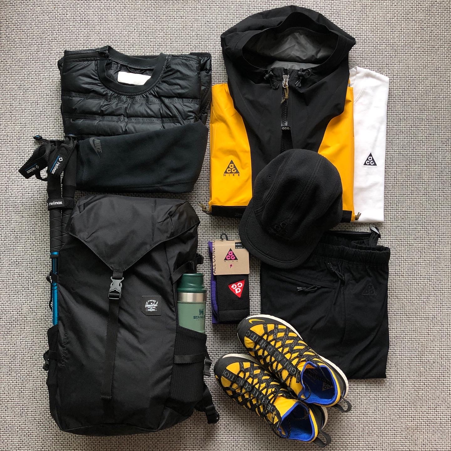 Nike ACG React Terra Gobe Amarillo 착용 스타일 - 2