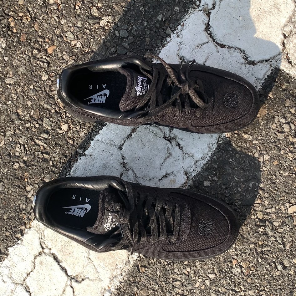 Nike x Stussy Air Force 1 Low Triple Black 착용 스타일