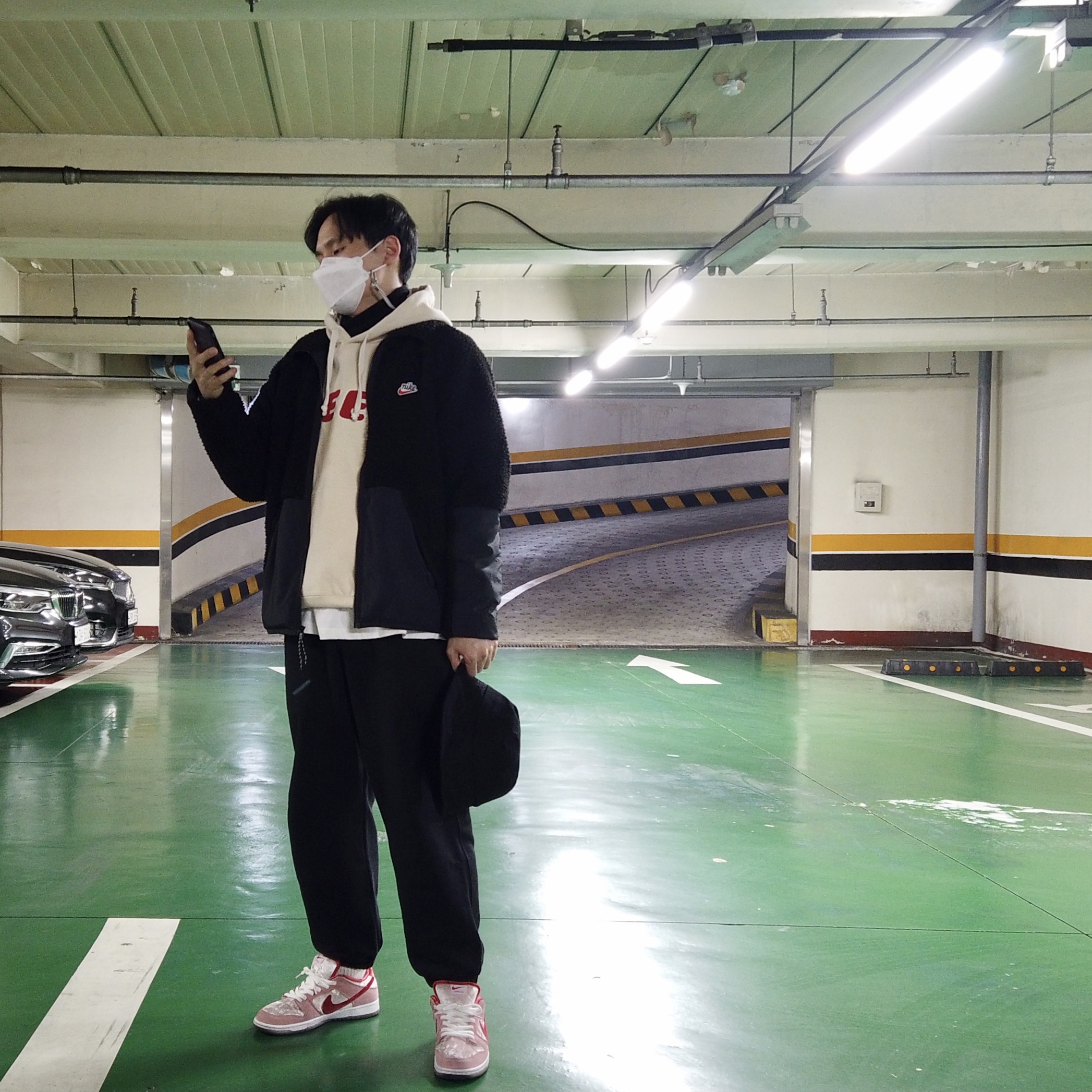 Nike x StrangeLove SB Dunk Low Pink (Regular Box) 착용 스타일
