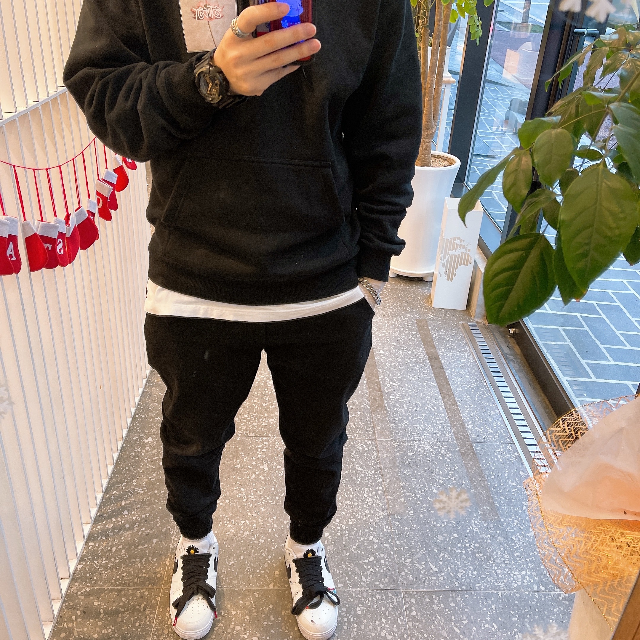 Nike x Peaceminusone Air Force 1 Low Para-Noise 2.0 착용 스타일 - 2