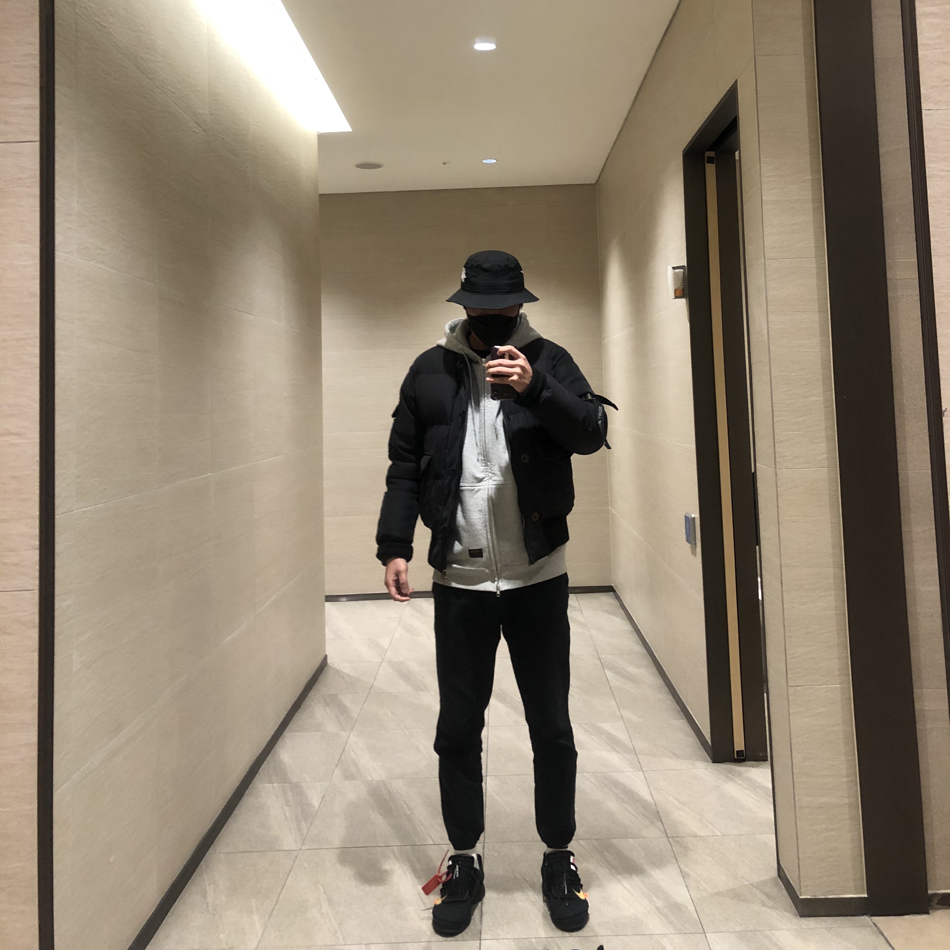 Nike x Off-White Air Presto Black, Nike x Stussy Bucket Hat Black 착용 스타일
