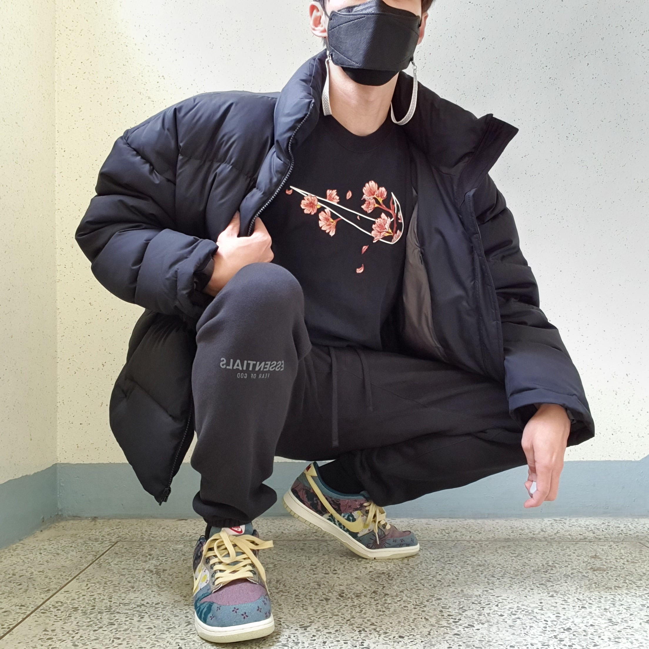 Nike Dunk Low SP Community Garden, Essentials Sweatpants Dark Slate/Black 2020 착용 스타일