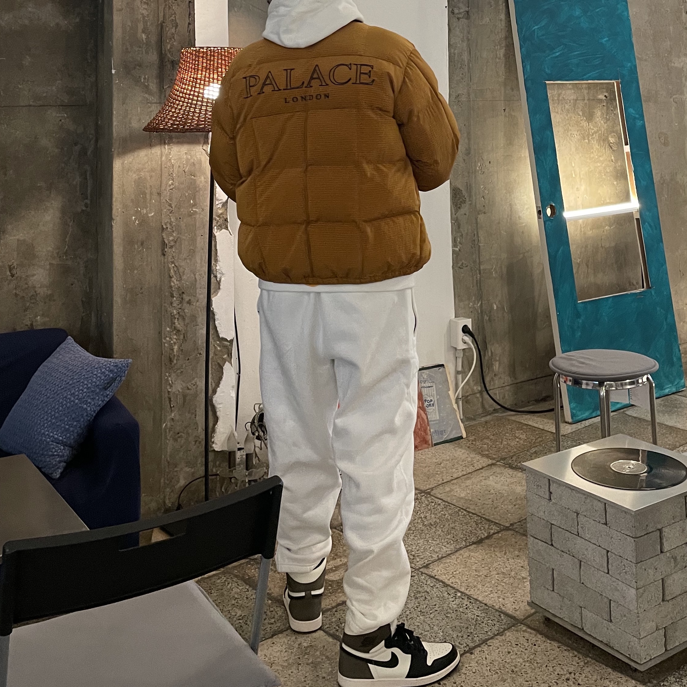 Palace Puff Dadda Jacket Yellow - 20FW, Jordan 1 Retro High OG Black Mocha 착용 스타일 - 1