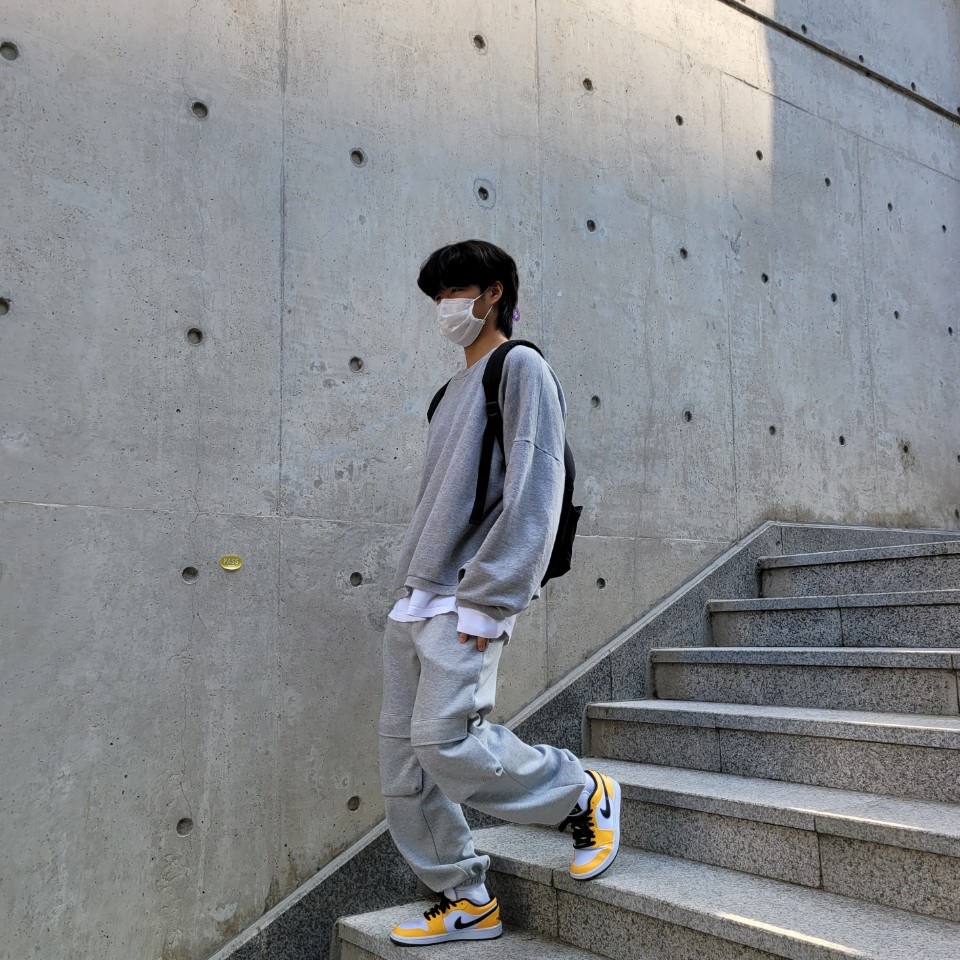 (W) Jordan 1 Low SE Laser Orange 착용 스타일