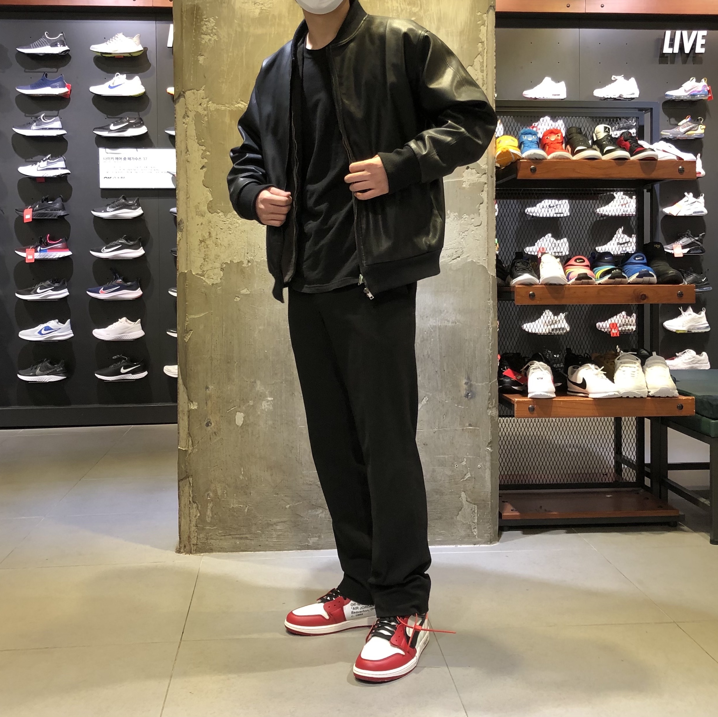 Jordan 1 x Off-White Retro High Chicago The Ten 착용 스타일