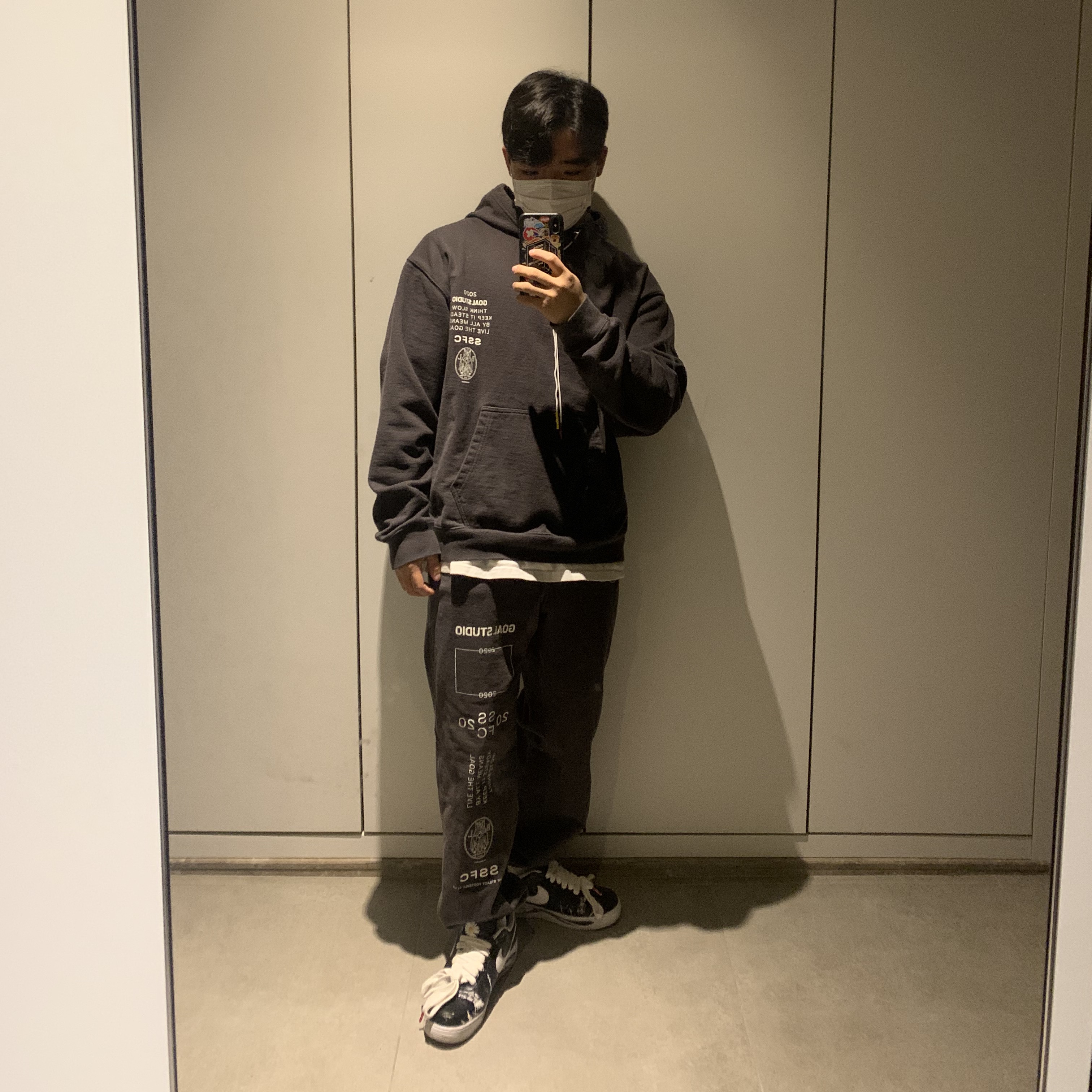 Nike x Peaceminusone Air Force 1 Low Para-Noise 착용 스타일