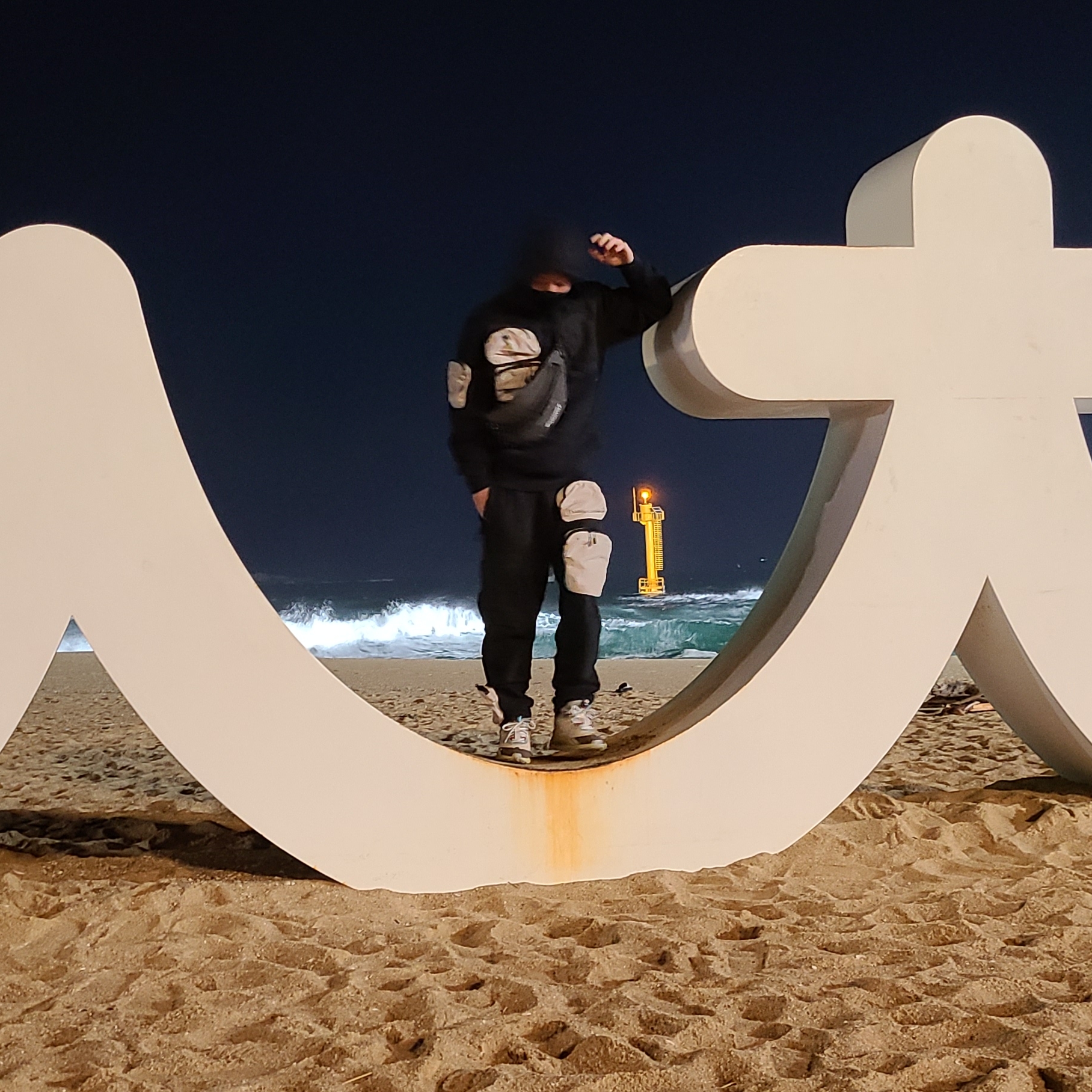 Nike x Travis Scott Air Max 270 React Cactus Trails, Nike x Travis Scott NRG AG Utility Sweatpants Black 착용 스타일