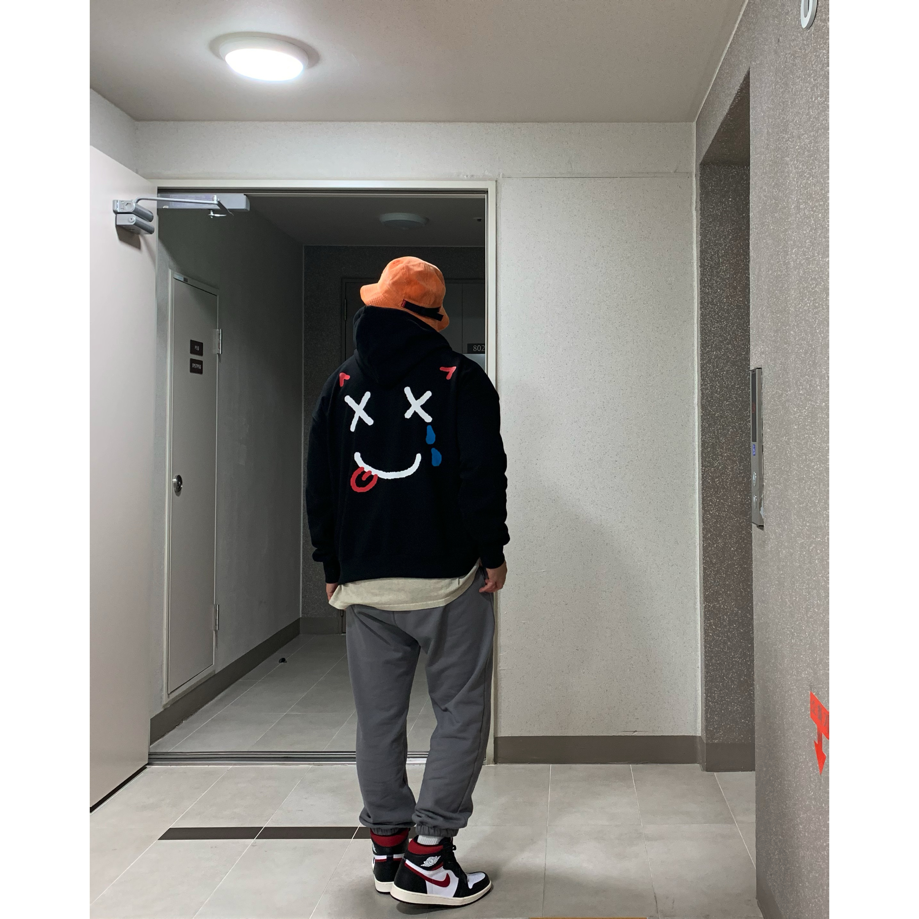 Jordan 1 Retro High OG Gym Red, Supreme x Stone Island Corduroy Crusher Orange - 20FW 착용 스타일