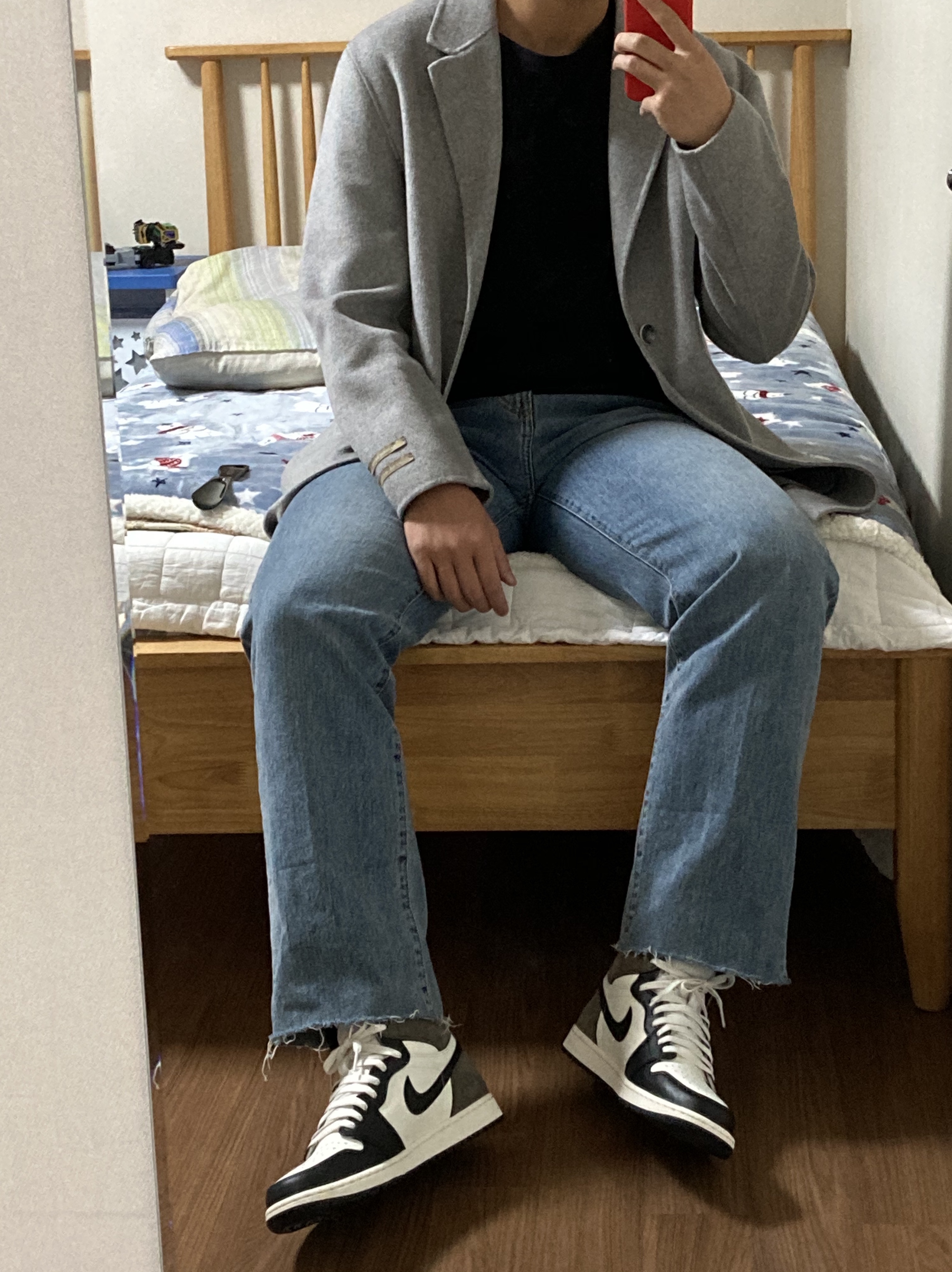 Jordan 1 Retro High OG Black Mocha 착용 스타일