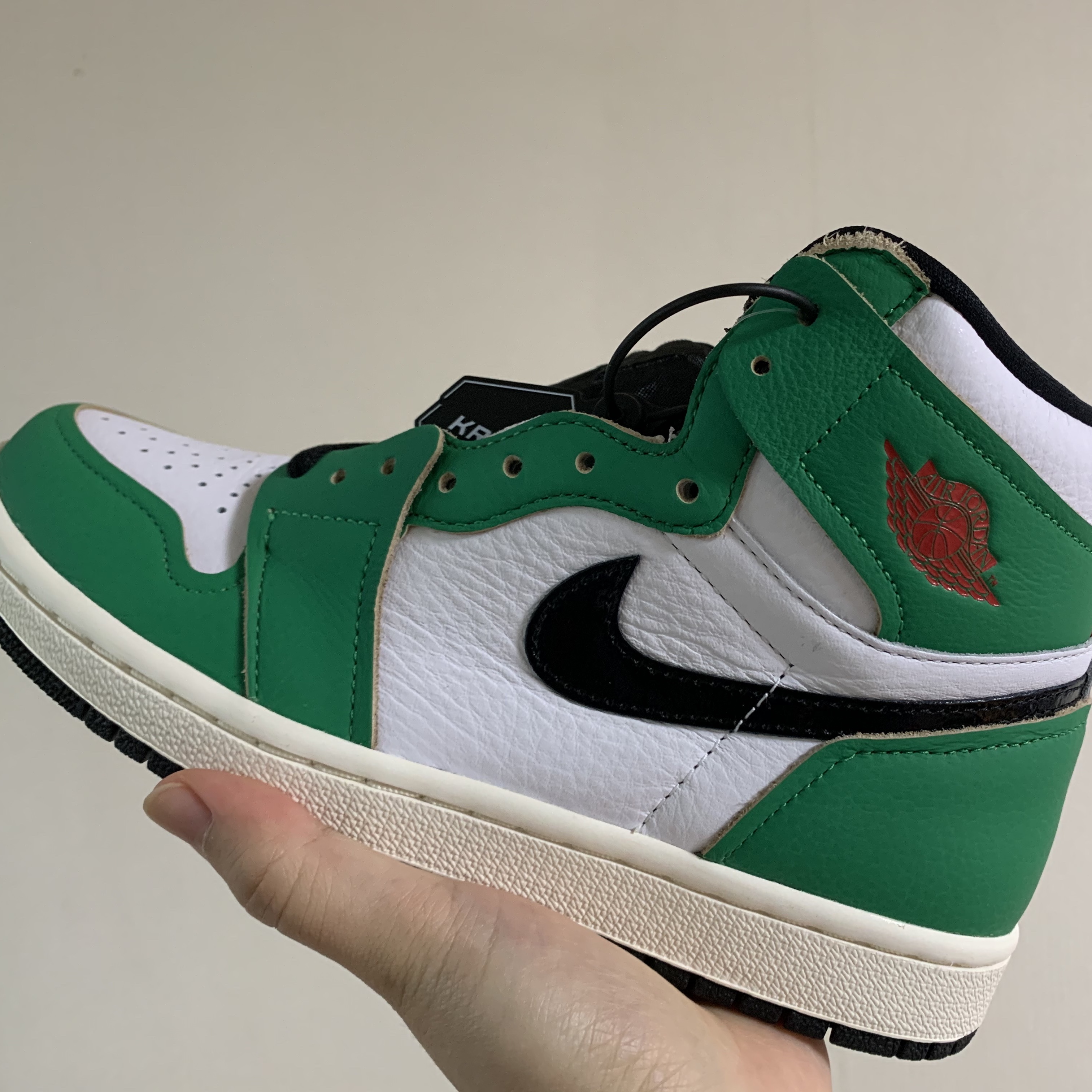 (W) Jordan 1 Retro High OG Lucky Green 착용 스타일