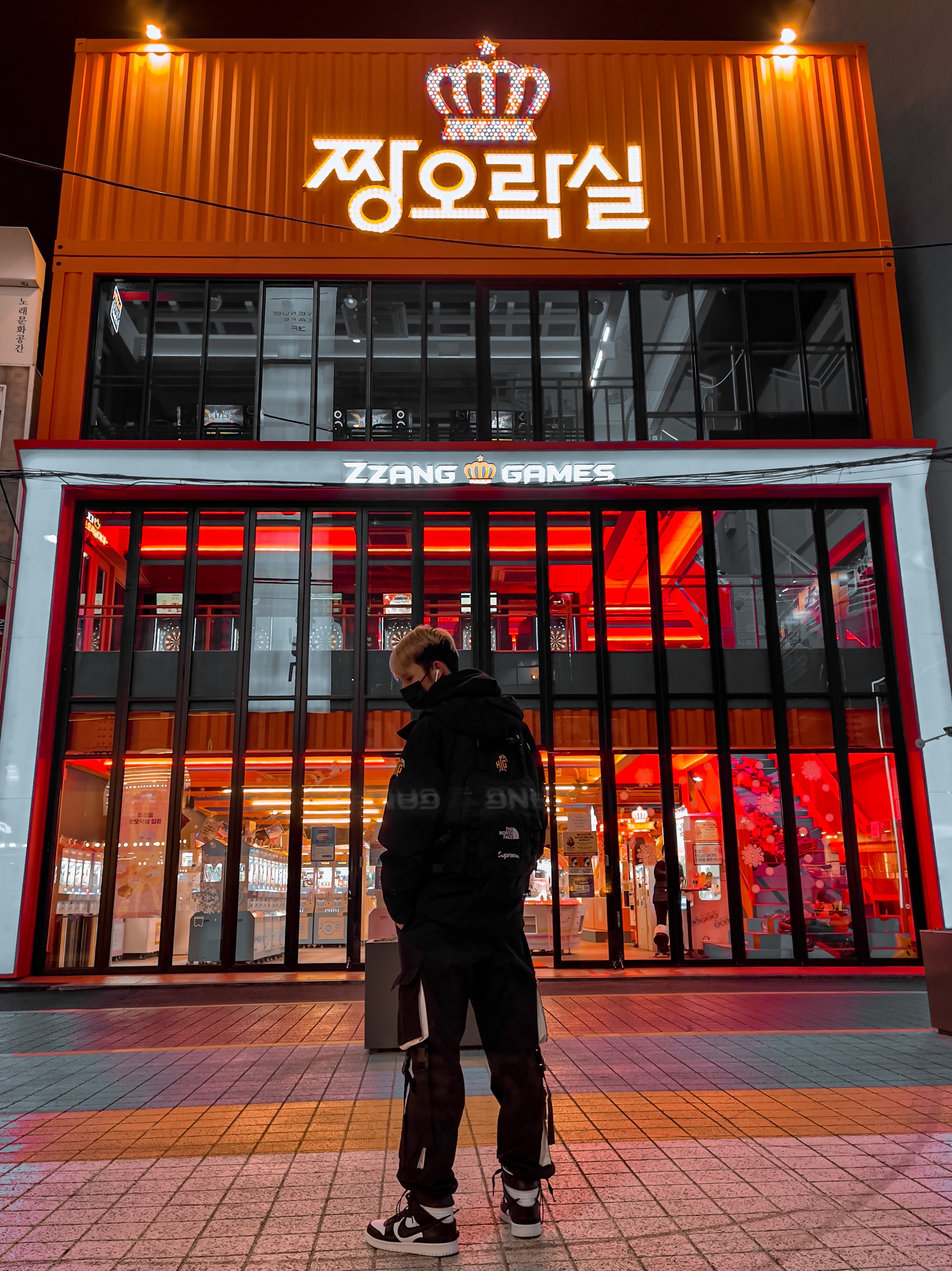 Nike x Ambush Dunk High Black, Supreme x The North Face Cargo Jacket Black - 20SS 착용 스타일